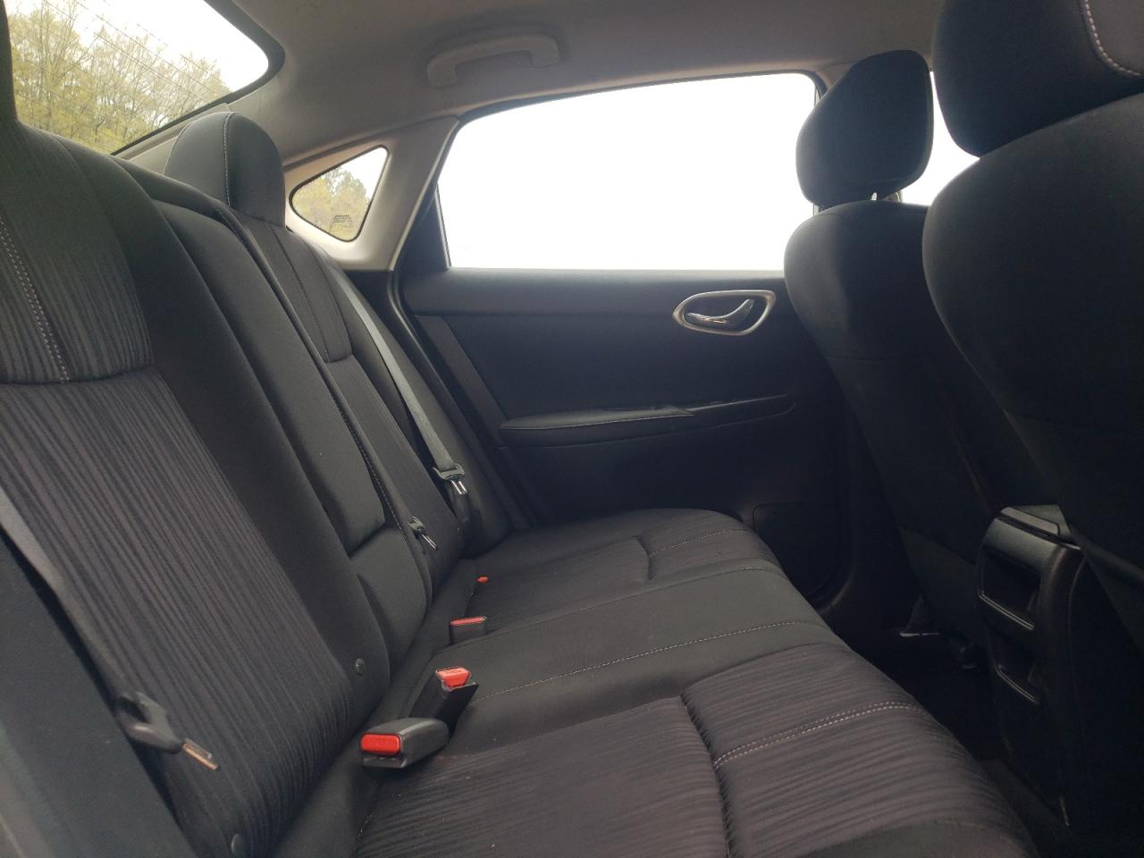 Photo 6 from auction – 2017 NISSAN SENTRA S with VIN 3N1AB7AP1HY333895