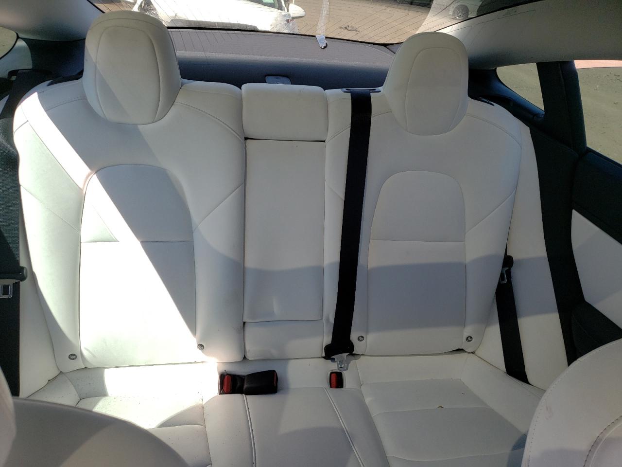 Photo 6 from auction – 2019 TESLA MODEL 3 with VIN 5YJ3E1EB3KF192209