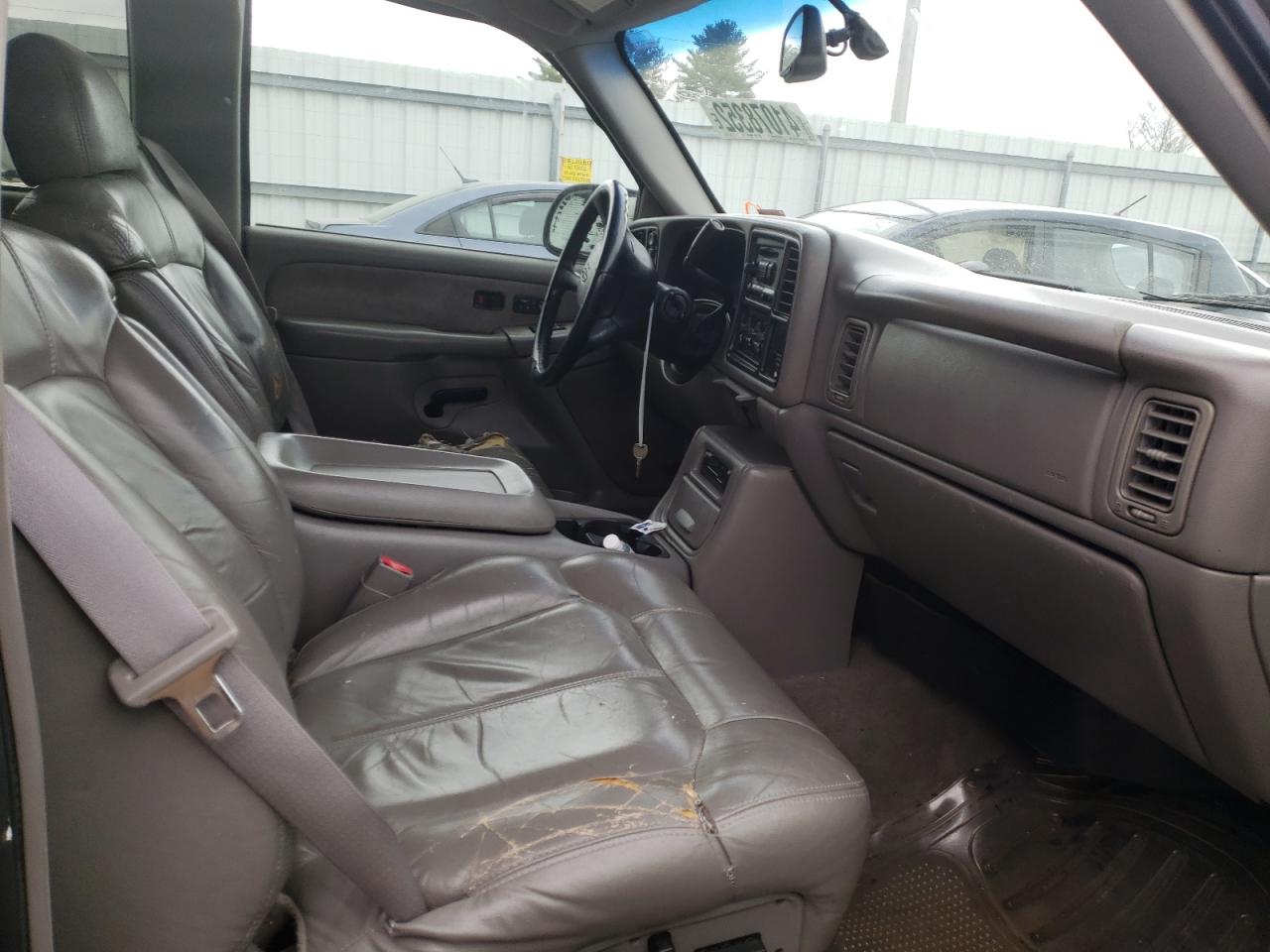 Photo 5 from auction – 2001 CHEVROLET SILVERADO with VIN 1GCEK19T11E147077