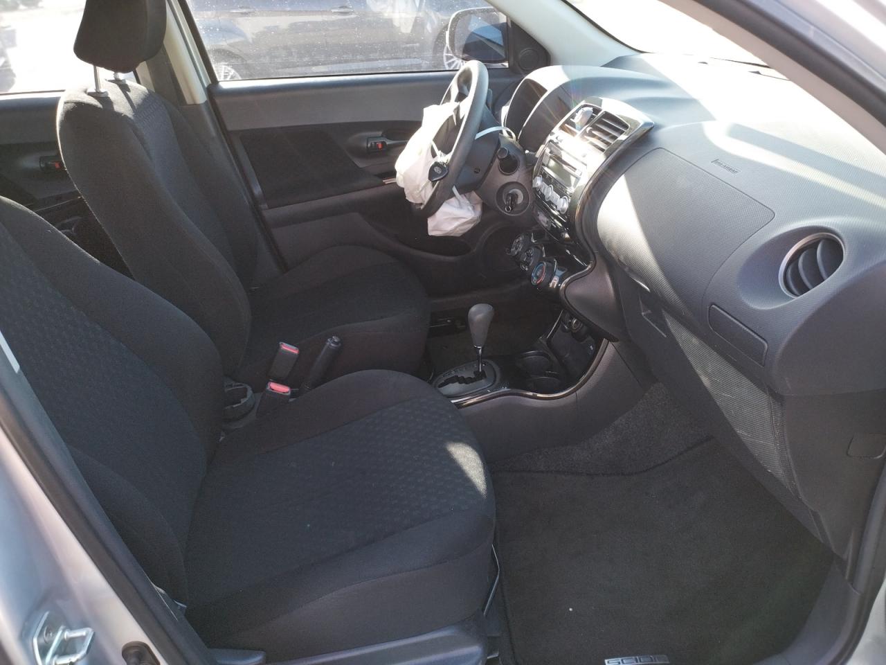 Photo 5 from auction – 2008 TOYOTA SCION XD with VIN JTKKU10458J024511