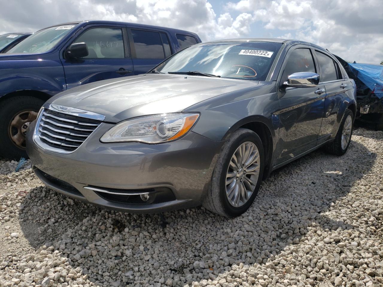 Photo 2 from auction – 2012 CHRYSLER 200 LIMITE with VIN 1C3CCBCB3CN308546