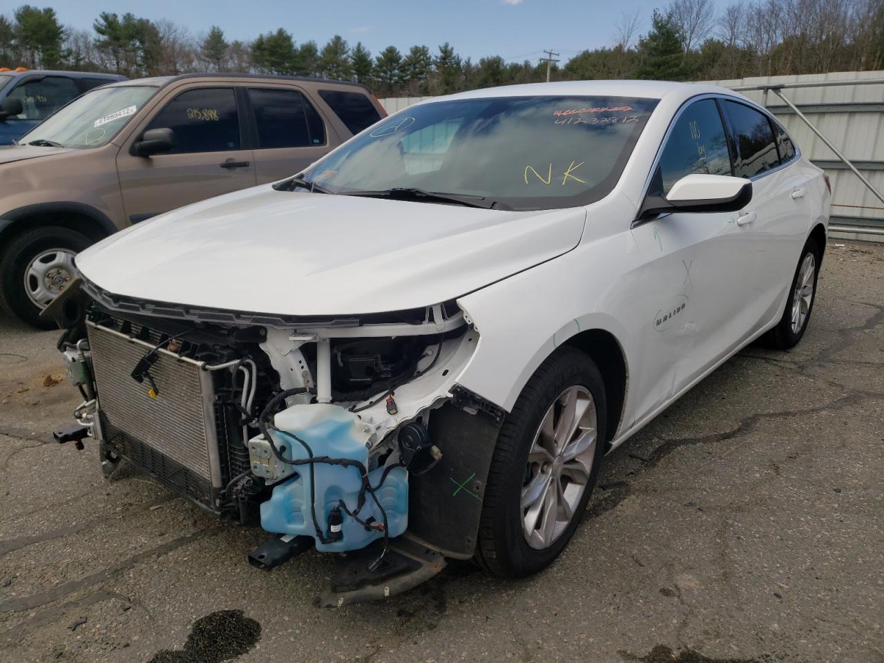 Photo 2 from auction – 2019 CHEVROLET MALIBU LT with VIN 1G1ZD5ST4KF106590