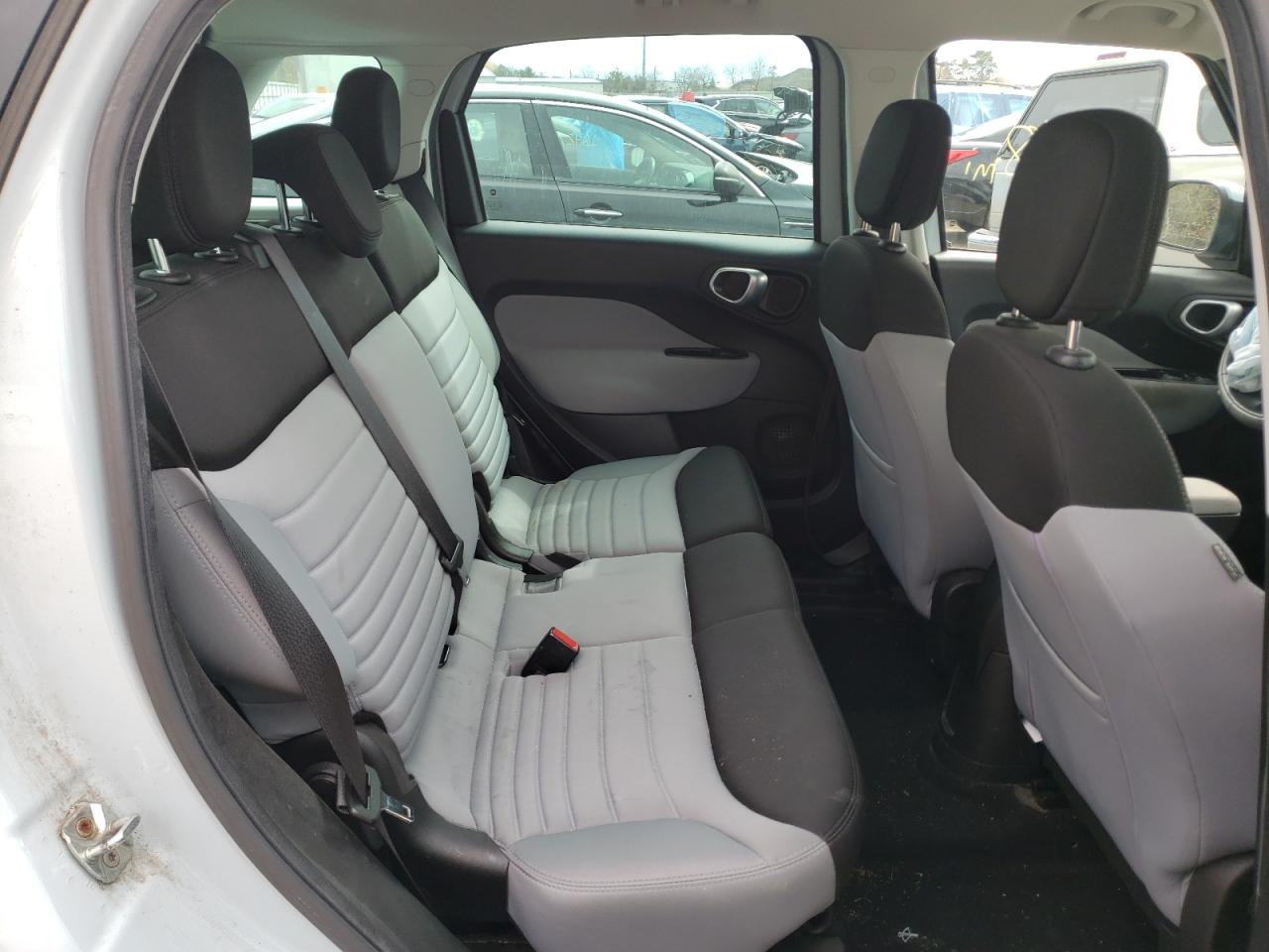Photo 6 from auction – 2014 FIAT 500L EASY with VIN ZFBCFABHXEZ025952