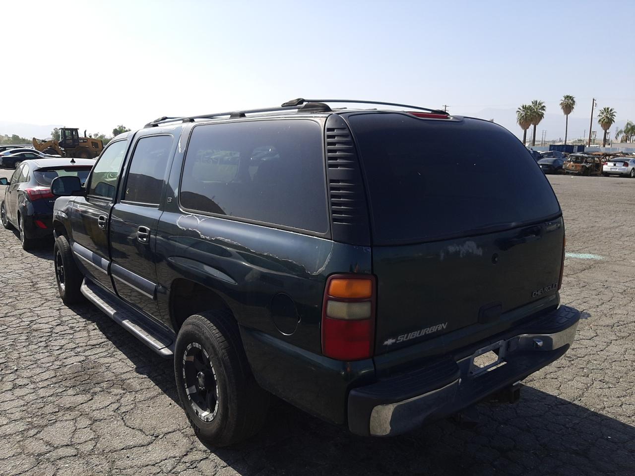 Photo 3 from auction – 2001 CHEVROLET SUBURBAN with VIN 1GNEC16T11J236017