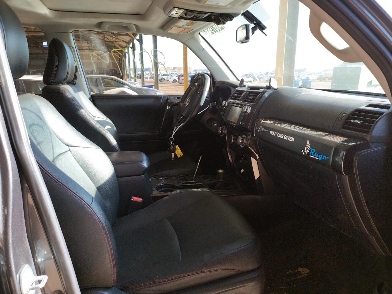 Photo 5 from auction – 2016 TOYOTA 4RUNNER SR with VIN JTEBU5JR0G5304865