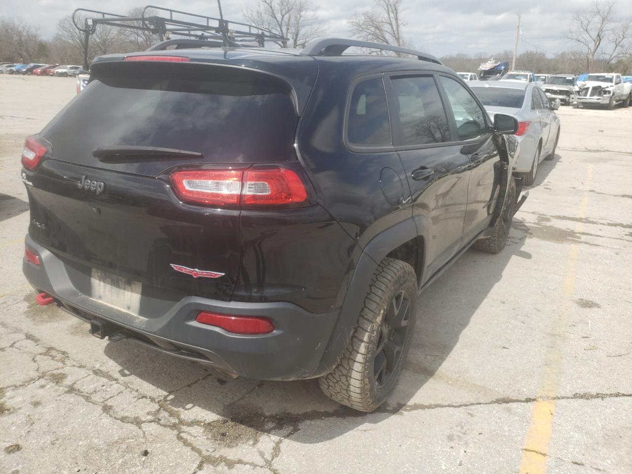 Photo 4 from auction – 2017 JEEP CHEROKEE T with VIN 1C4PJMBS7HW588389