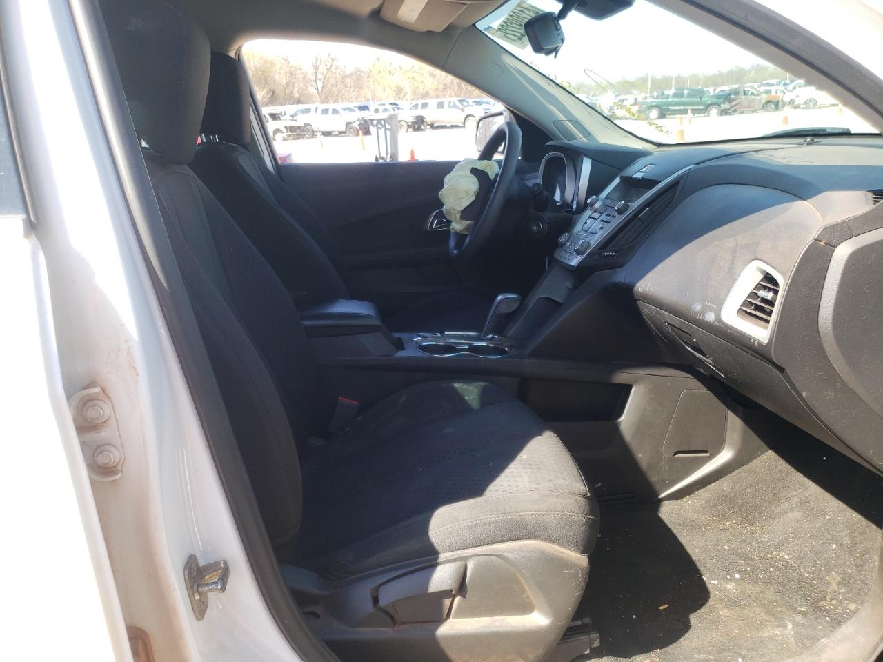Photo 5 from auction – 2015 CHEVROLET EQUINOX LS with VIN 1GNALAEK7FZ108459