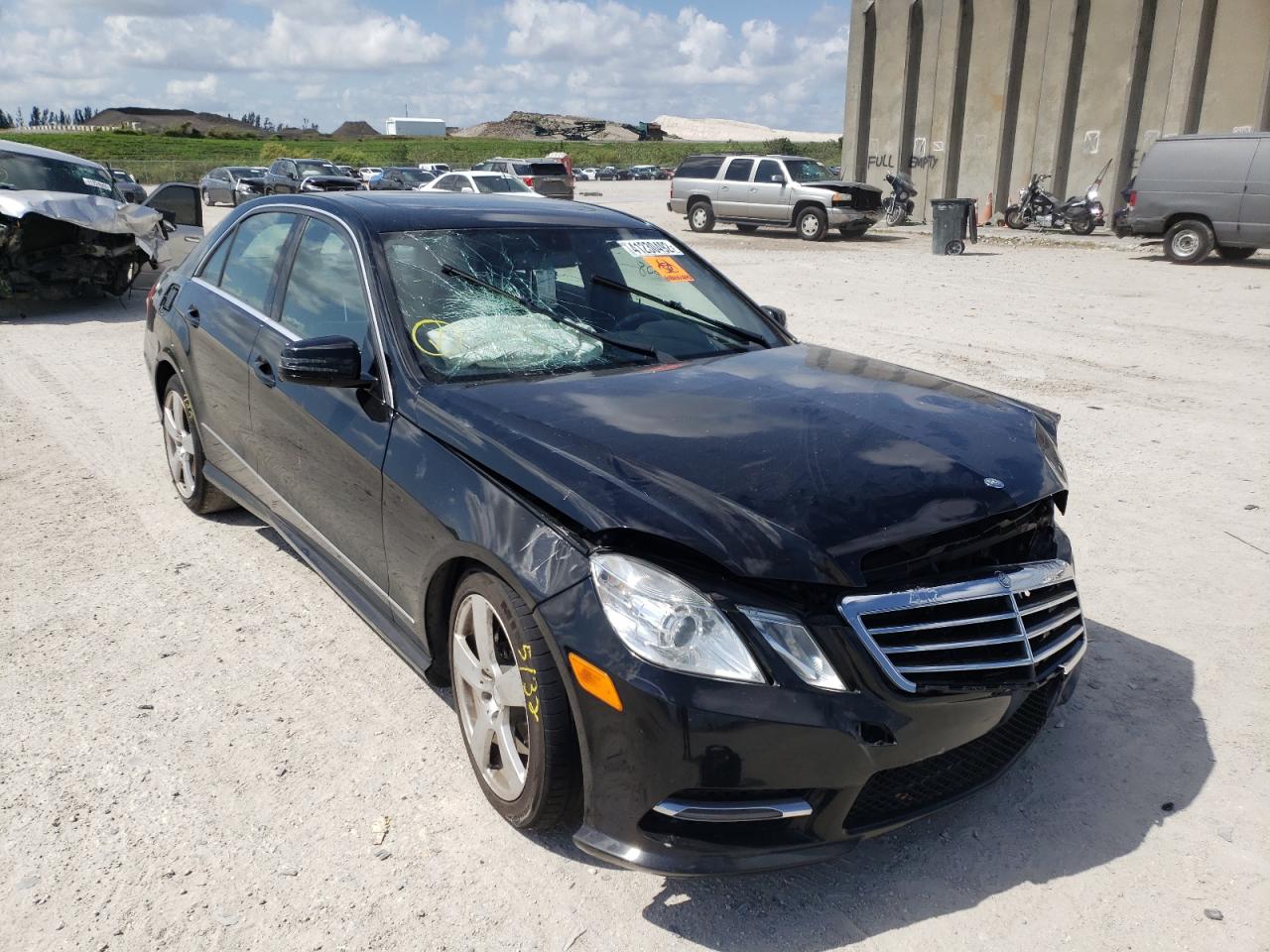MERCEDES-BENZ E 350 2013 with VIN WDDHF5KB8DA722867 - Photo from auction