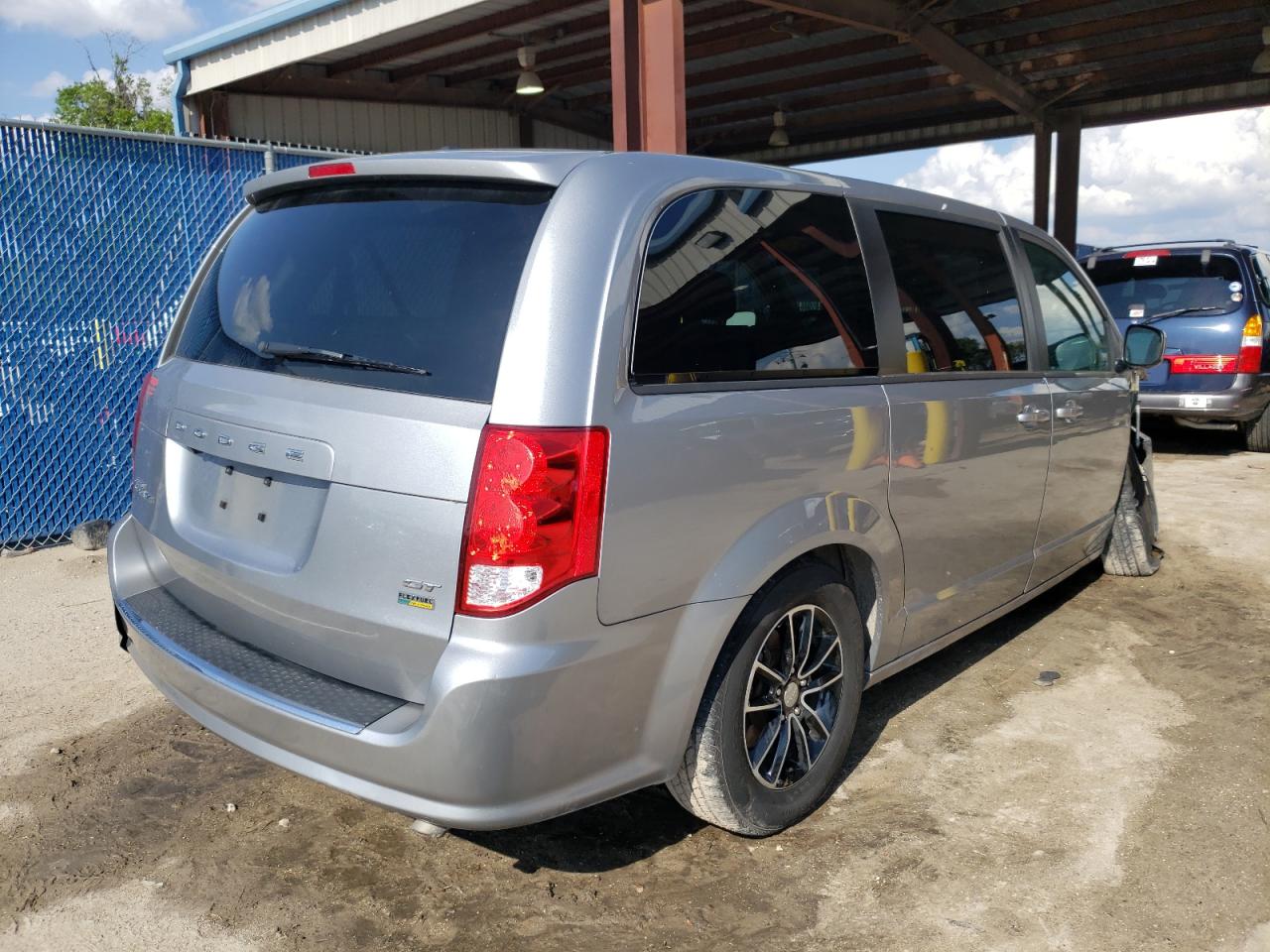 Photo 4 from auction – 2019 DODGE GRAND CARA with VIN 2C4RDGEGXKR646262