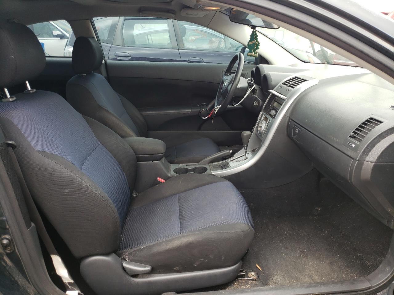 Photo 5 from auction – 2005 TOYOTA SCION TC with VIN JTKDE177250042584
