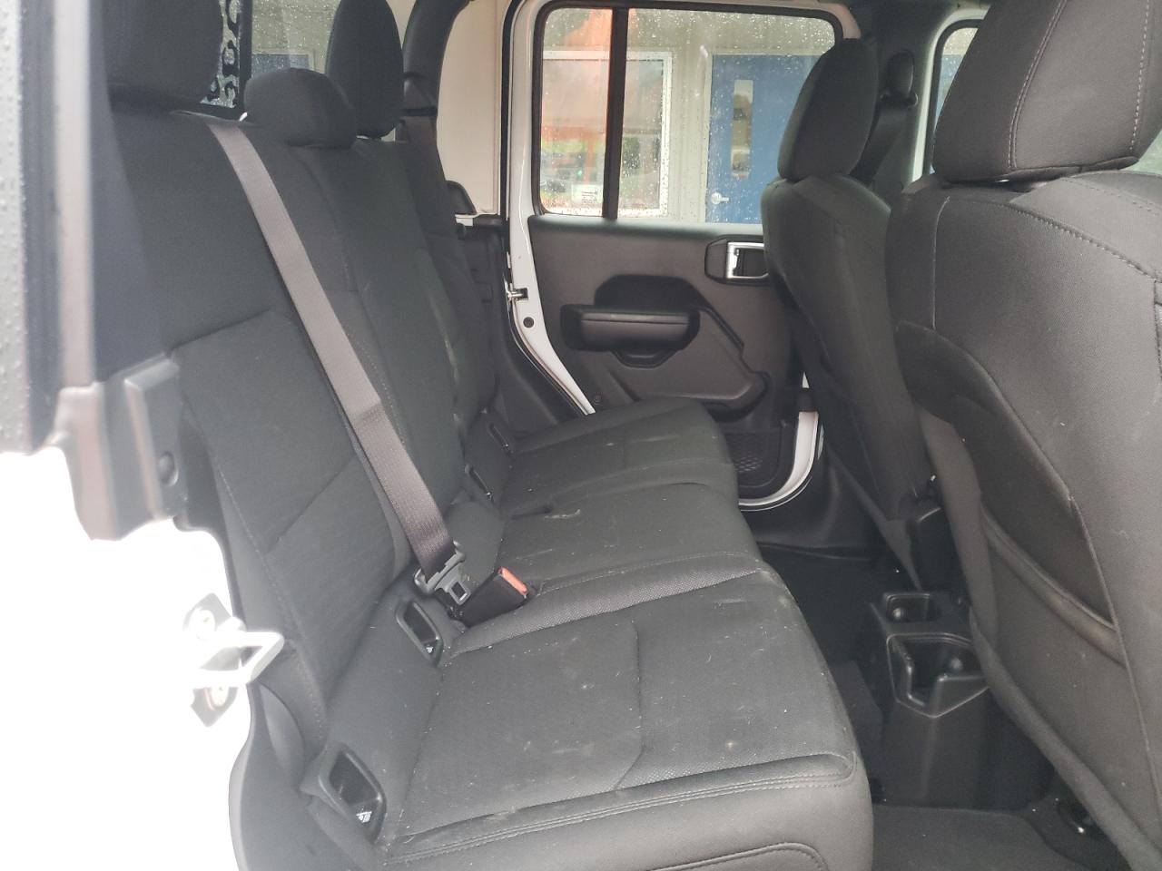 Photo 6 from auction – 2021 JEEP GLADIATOR with VIN 1C6HJTAG2ML617439