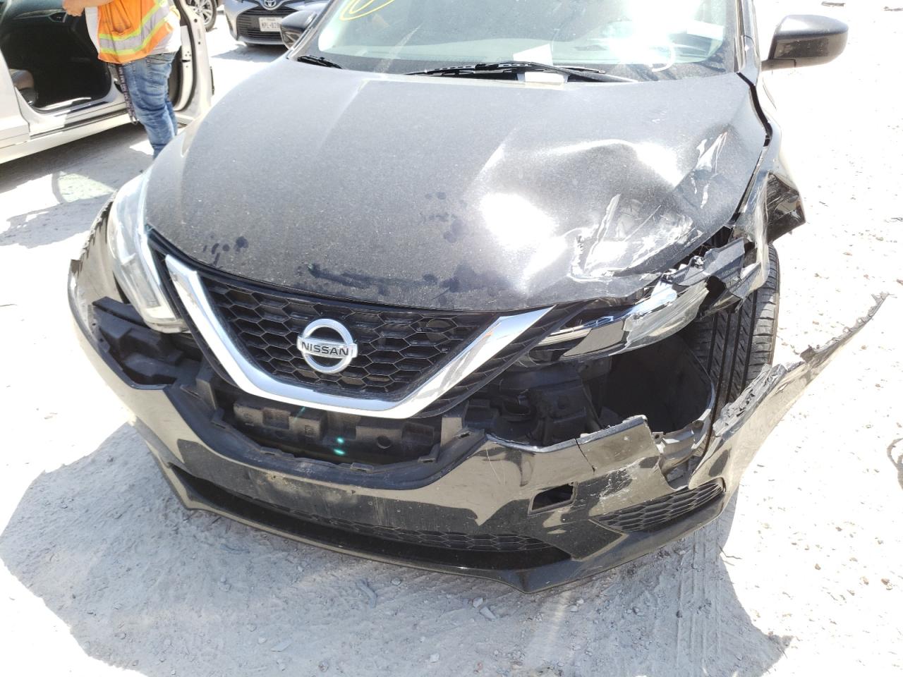 Photo 9 from auction – 2016 NISSAN SENTRA S with VIN 3N1AB7AP7GL672902