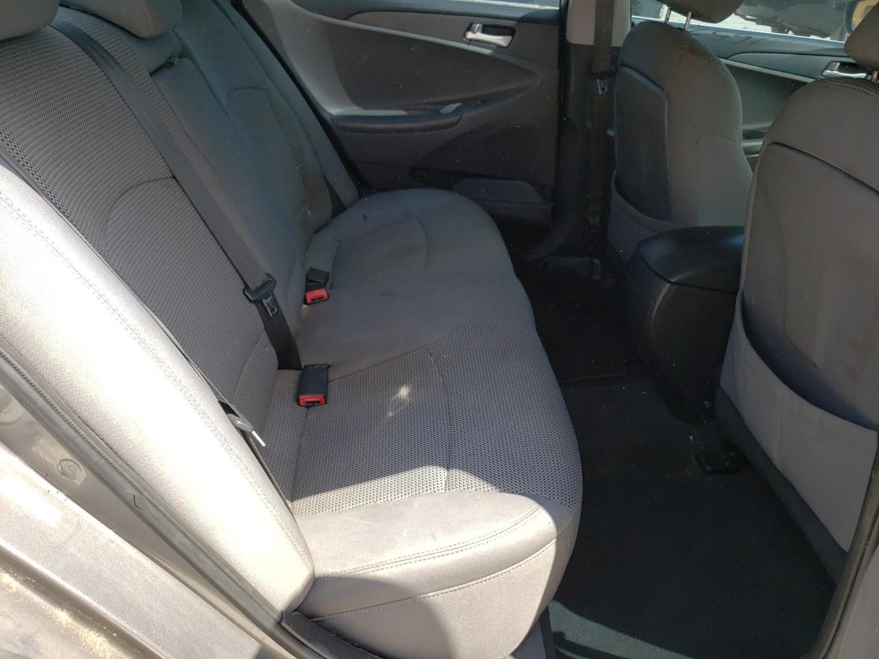 Photo 6 from auction – 2011 HYUNDAI SONATA GLS with VIN 5NPEB4AC9BH069341