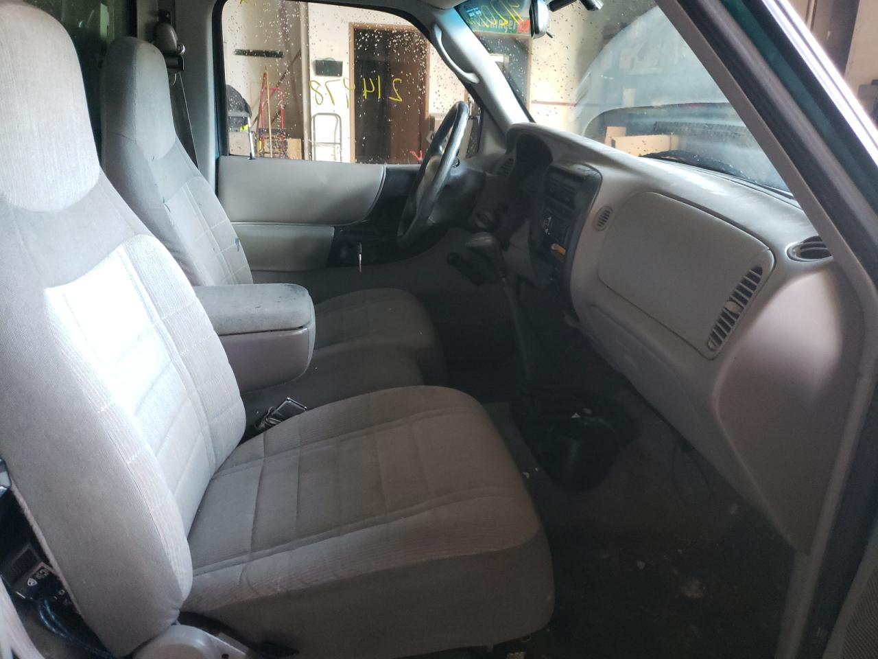 Photo 5 from auction – 1996 FORD RANGER with VIN 1FTCR10A9TUC51193