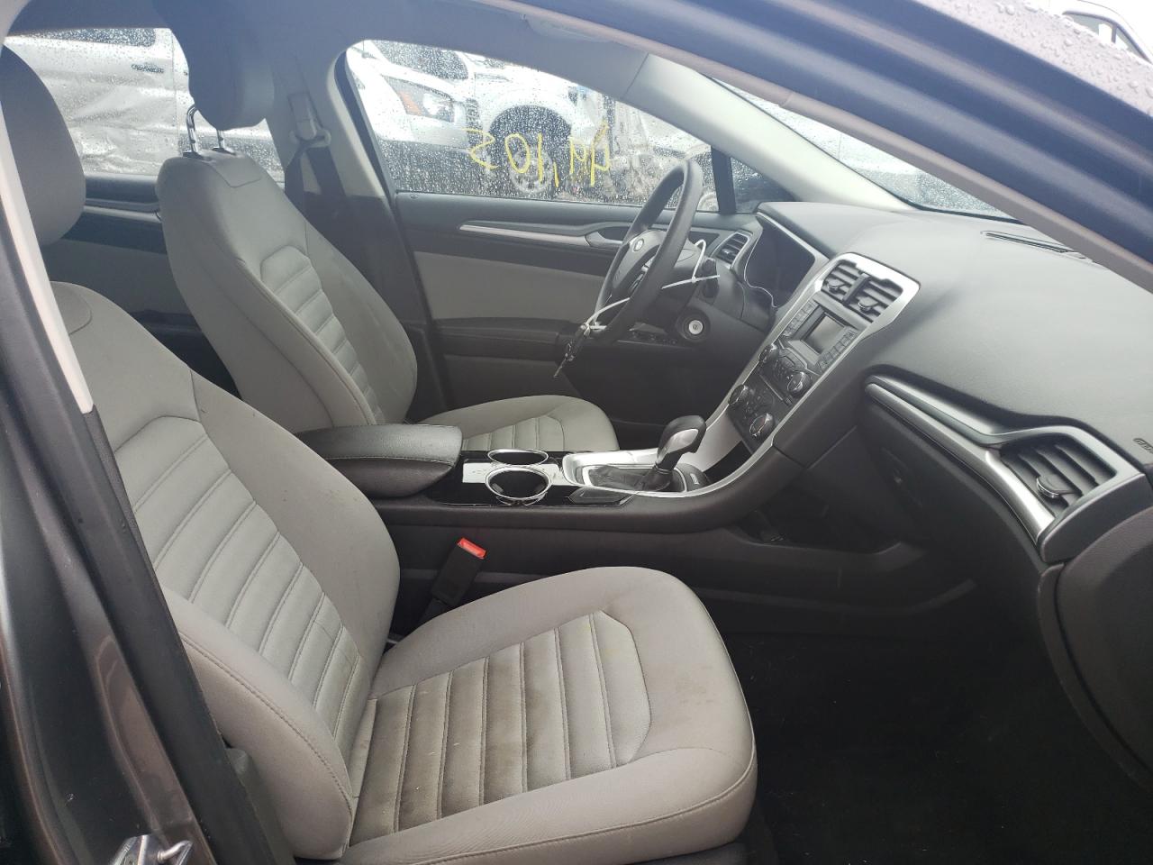 Photo 5 from auction – 2013 FORD FUSION S with VIN 3FA6P0G74DR175775