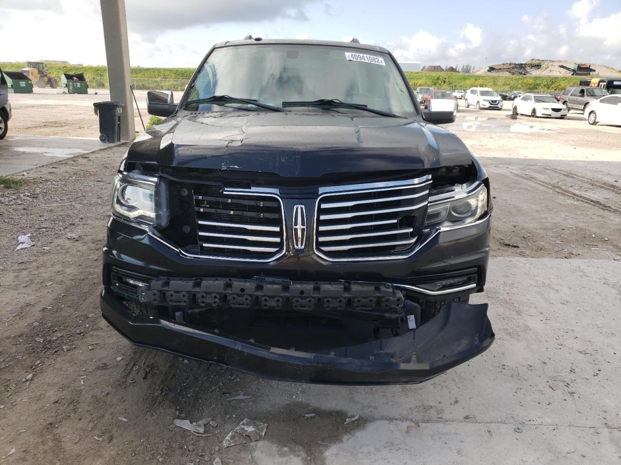 Photo 9 from auction – 2015 LINCOLN NAVIGATOR with VIN 5LMJJ3HT3FEJ14449