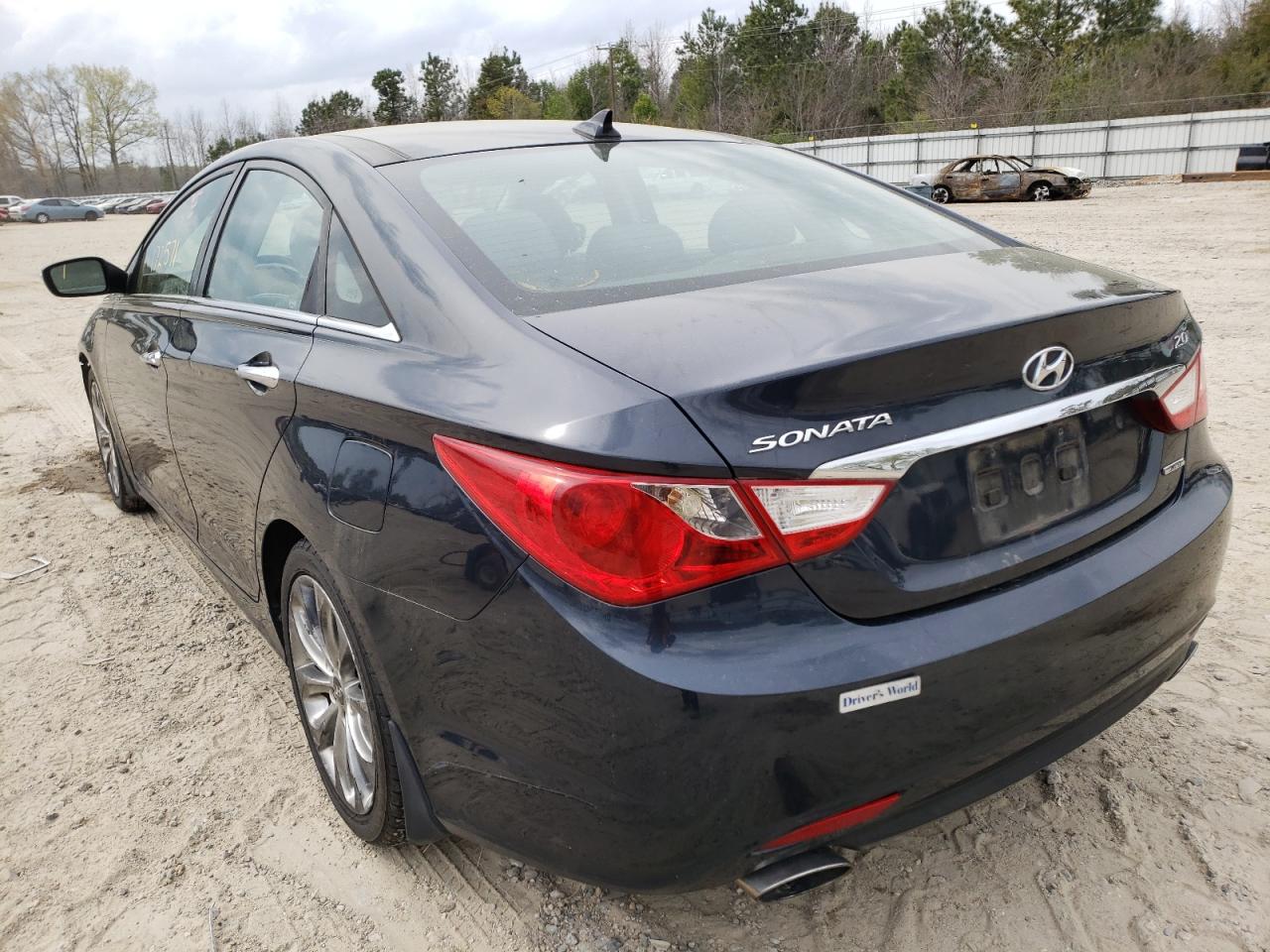 Photo 3 from auction – 2012 HYUNDAI SONATA SE with VIN 5NPEC4AB1CH375133
