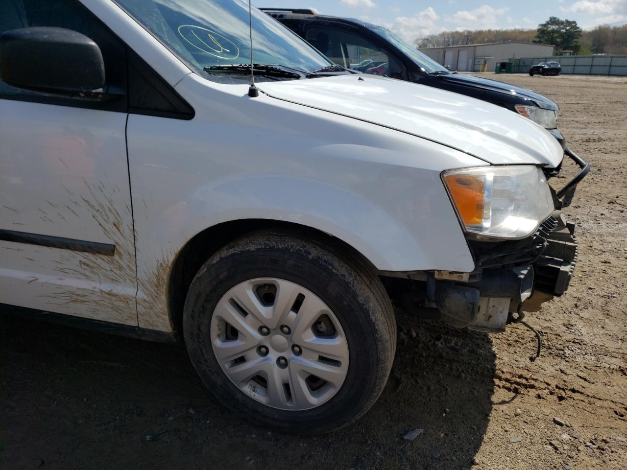 Photo 9 from auction – 2014 DODGE GRAND CARA with VIN 2C4RDGBG5ER145448