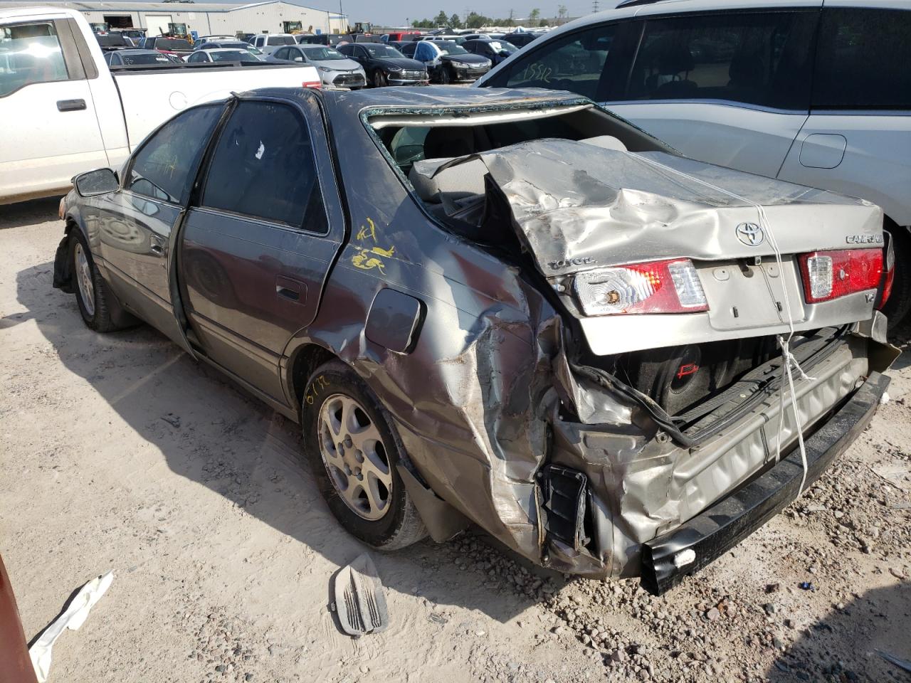 Photo 3 from auction – 2001 TOYOTA CAMRY CE with VIN JT2BF22K210298921