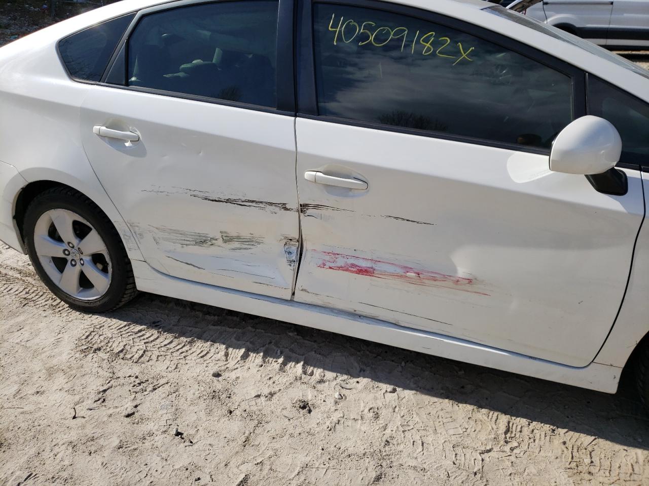 Photo 9 from auction – 2013 TOYOTA PRIUS with VIN JTDKN3DU3D0343979
