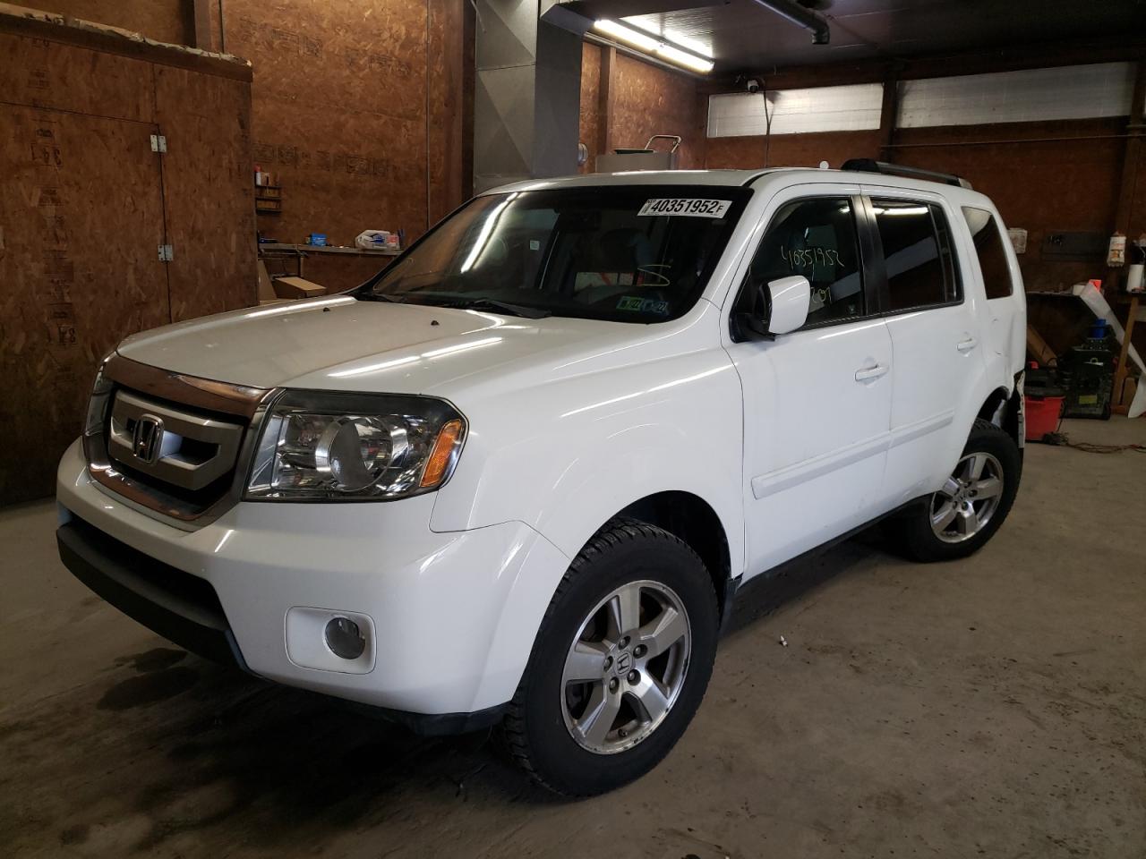 Photo 2 from auction – 2011 HONDA PILOT EXL with VIN 5FNYF4H57BB025135