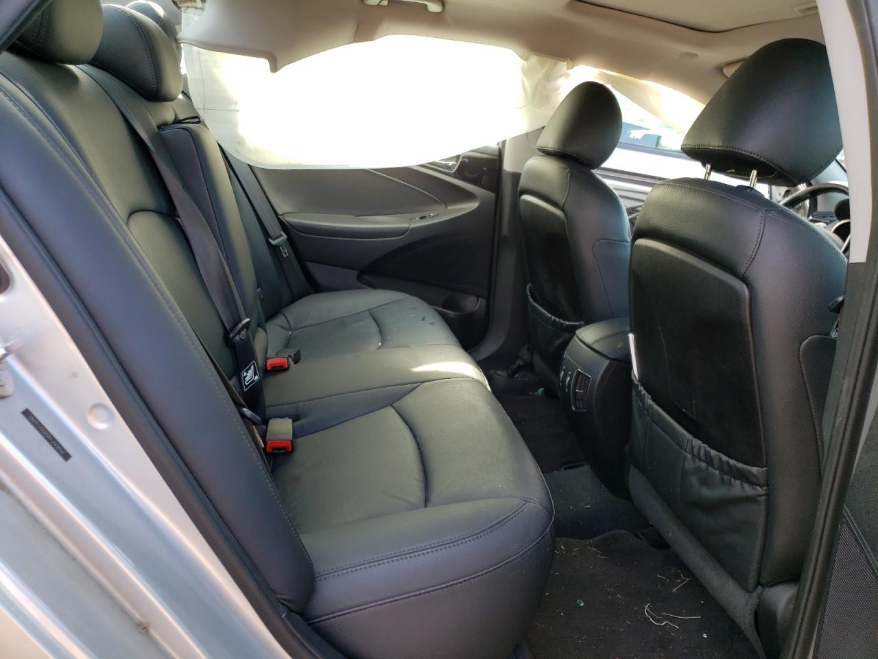 Photo 6 from auction – 2011 HYUNDAI SONATA SE with VIN 5NPEC4AB5BH293856