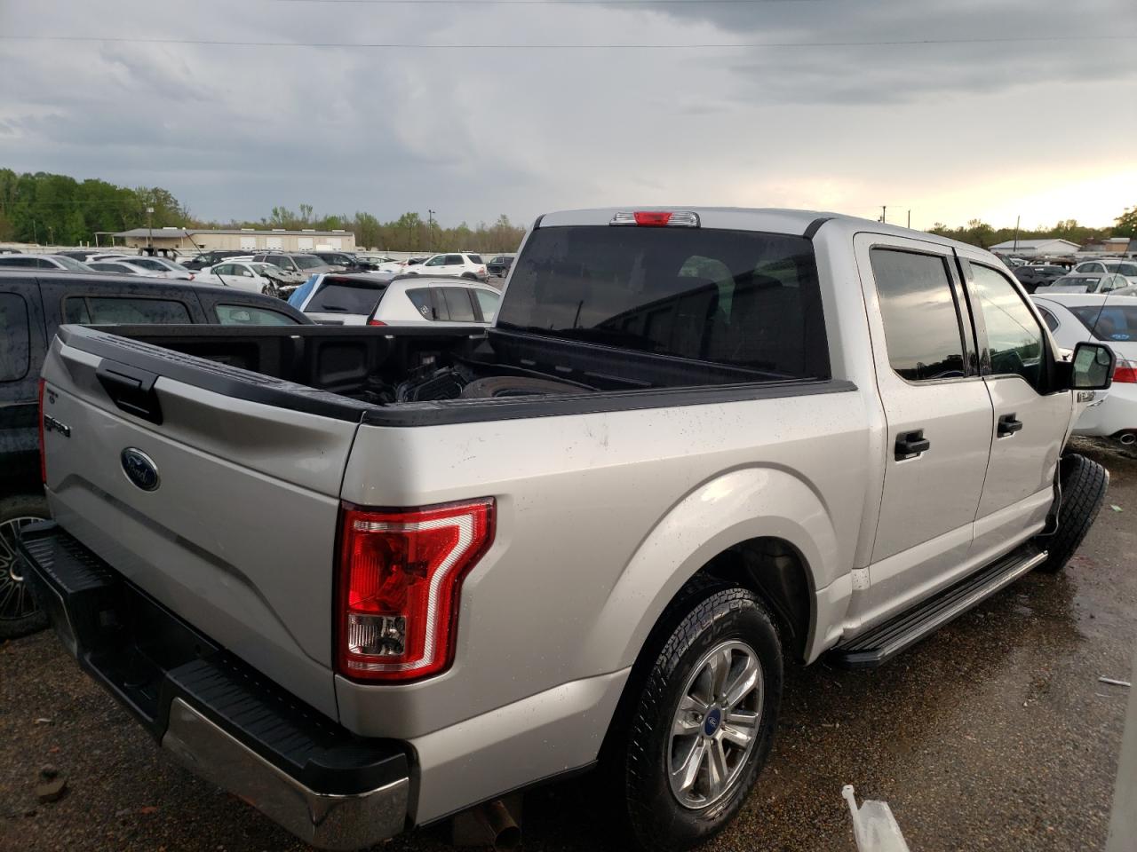 Photo 4 from auction – 2017 FORD F150 SUPER with VIN 1FTEW1C80HFC37155