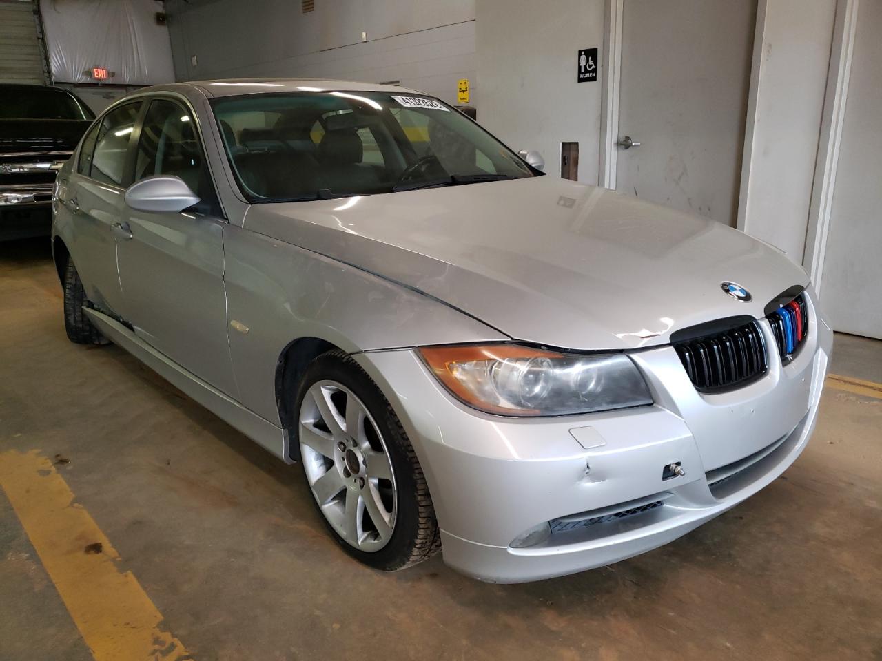 BMW 330 XI 2006 with VIN WBAVD33526KV60602 - Photo from auction
