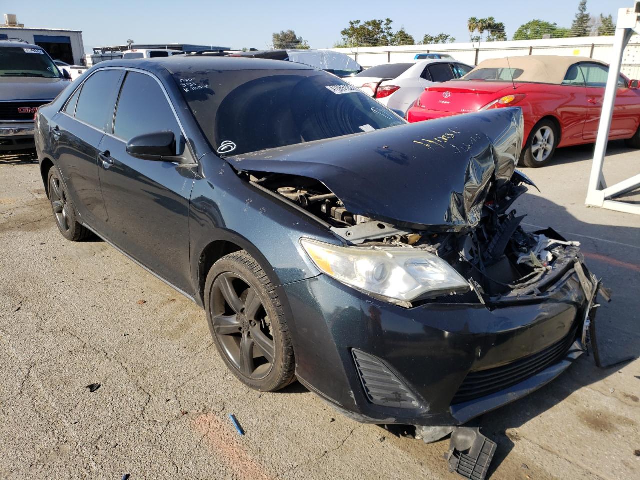 TOYOTA CAMRY L 2014 with VIN 4T1BF1FK3EU318616 - Photo from auction