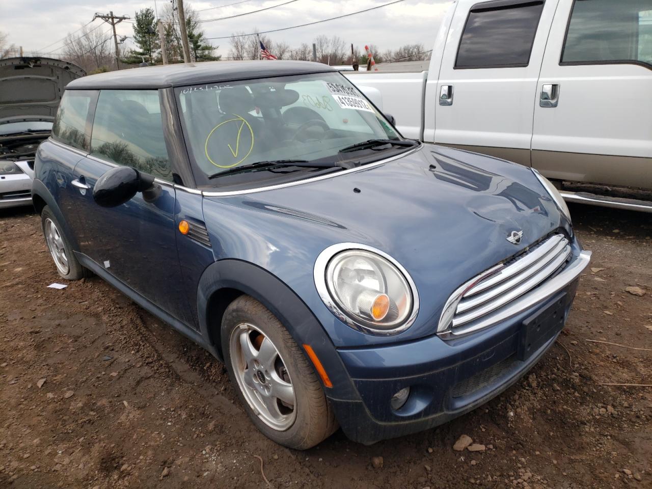 MINI COOPER 2010 with VIN WMWMF3C58ATZ62164 - Photo from auction