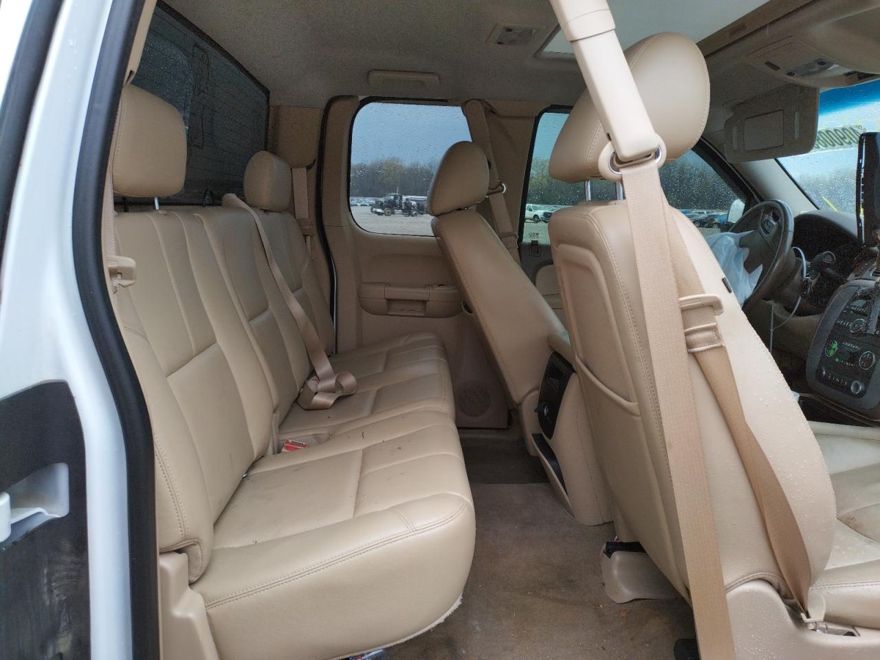 Photo 6 from auction – 2011 GMC SIERRA K15 with VIN 1GTR2WE39BZ244476