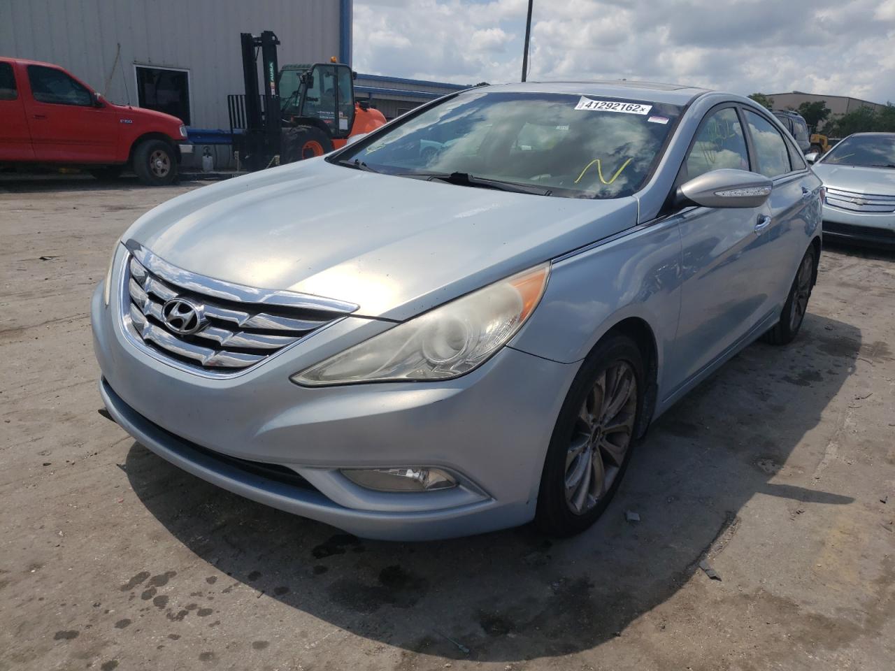 Photo 2 from auction – 2011 HYUNDAI SONATA SE with VIN 5NPEC4AB8BH195548