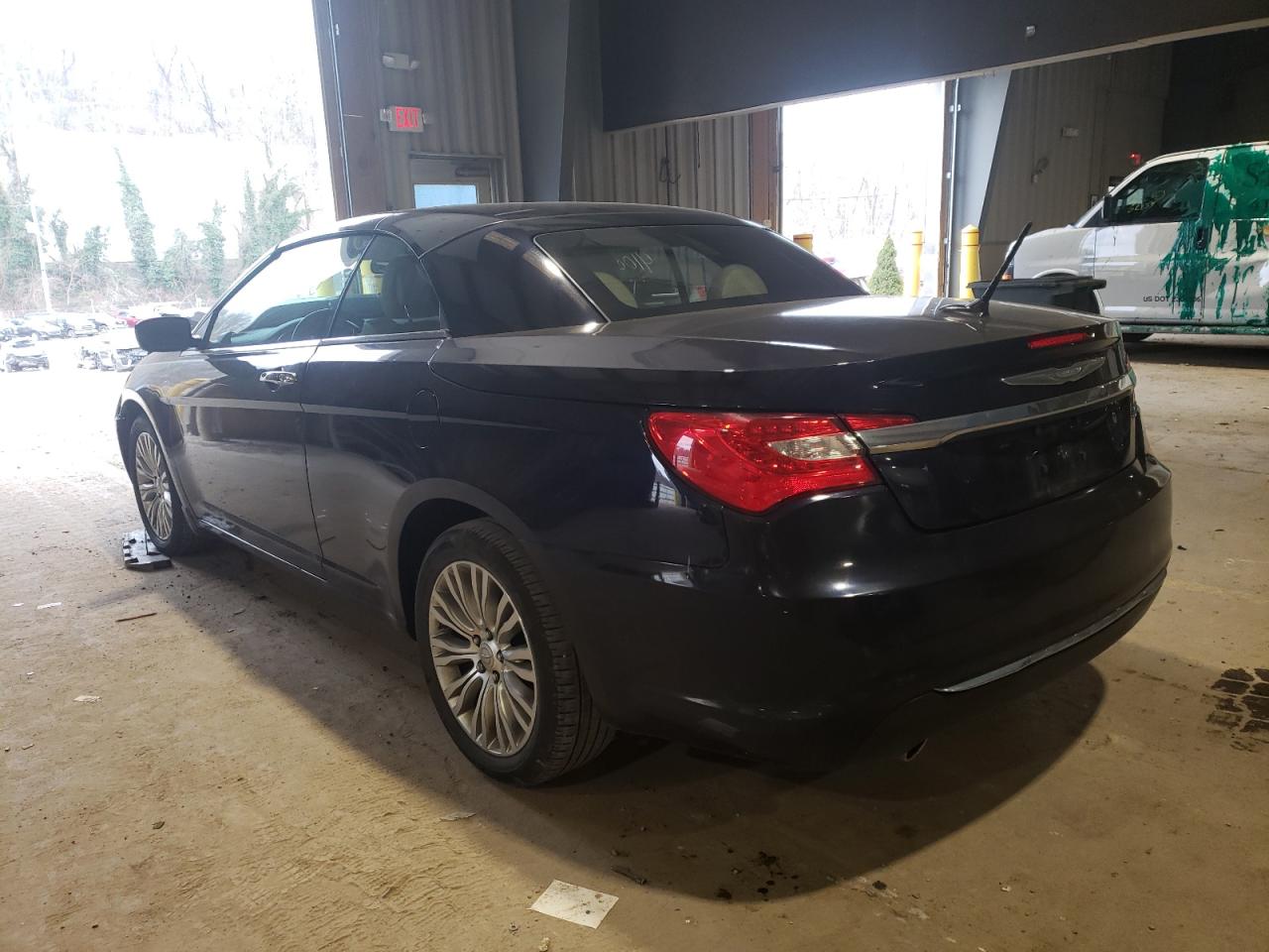 Photo 3 from auction – 2012 CHRYSLER 200 LIMITE with VIN 1C3BCBFG5CN210170
