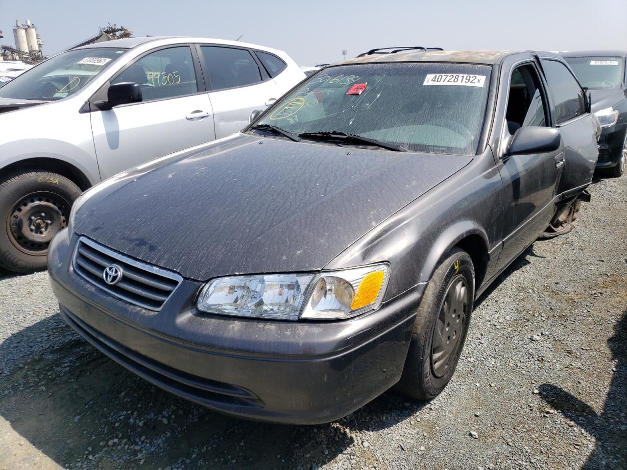 Photo 2 from auction – 2001 TOYOTA CAMRY CE with VIN JT2BG22K710569159