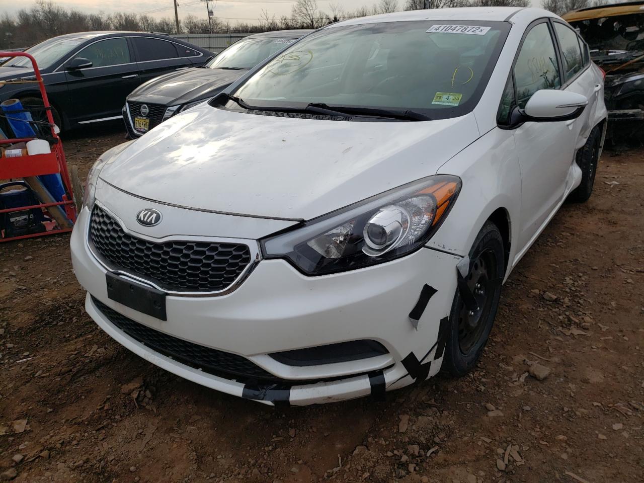 Photo 2 from auction – 2016 KIA FORTE LX with VIN KNAFX4A61G5498557