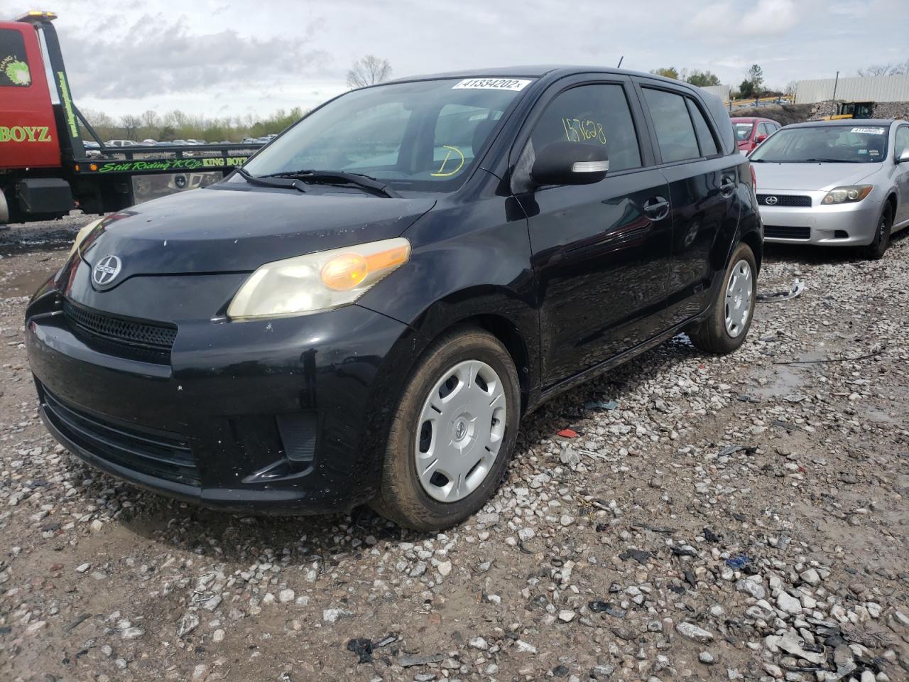 Photo 2 from auction – 2008 TOYOTA SCION XD with VIN JTKKU104X8J017263