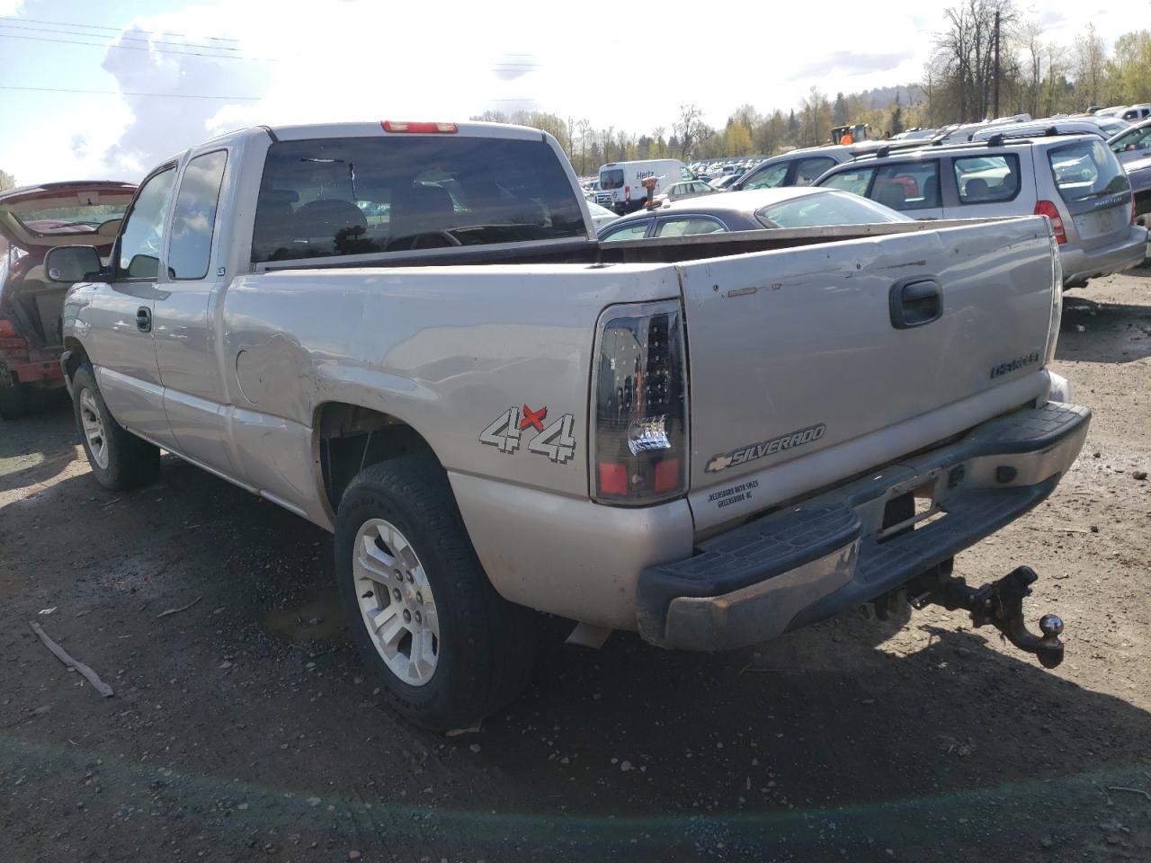 Photo 3 from auction – 2005 CHEVROLET SILVERADO with VIN 1GCEK19Z75Z233075