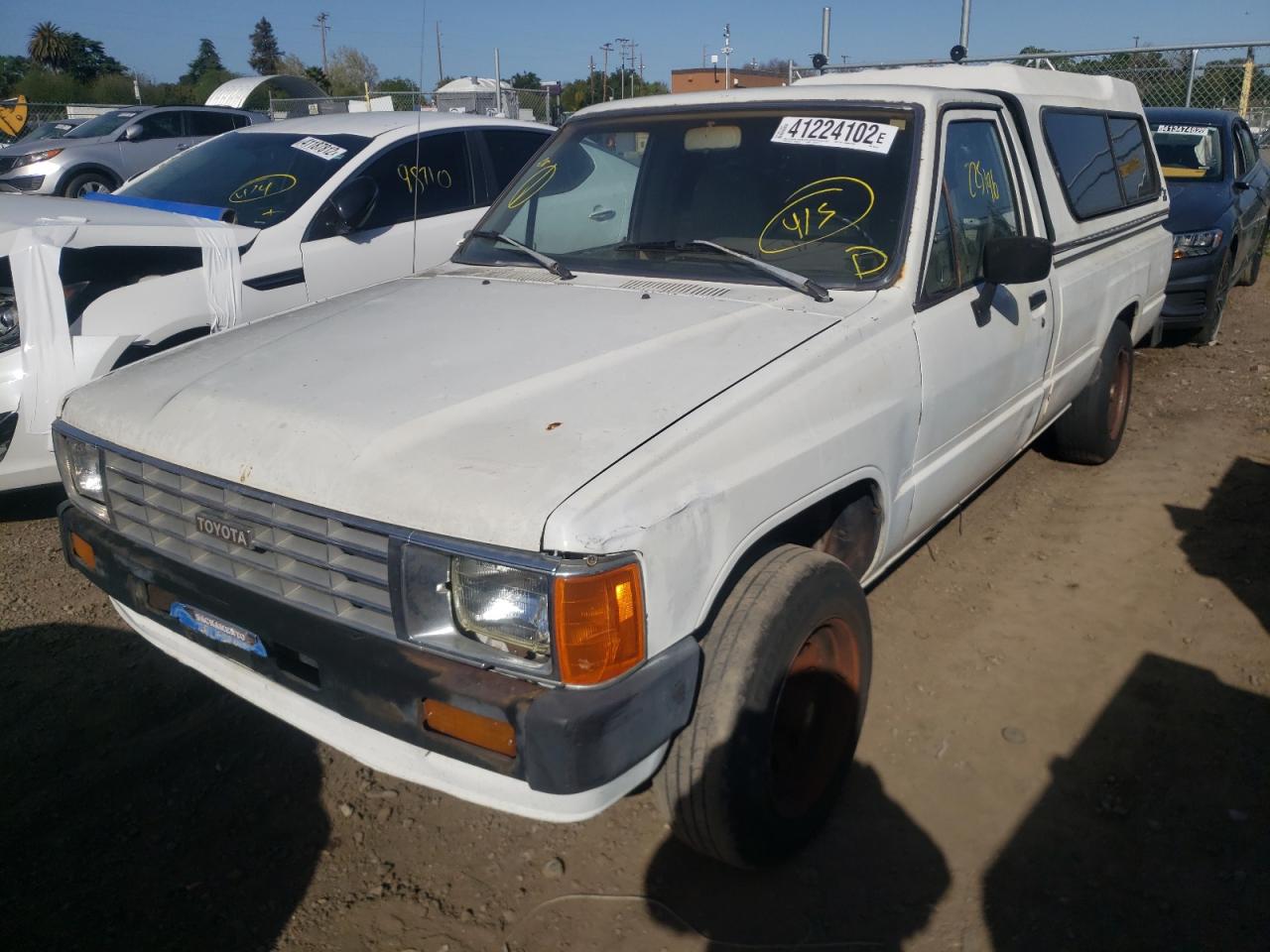 Photo 2 from auction – 1985 TOYOTA PICKUP 1/2 with VIN JT4RN55D4F0095107