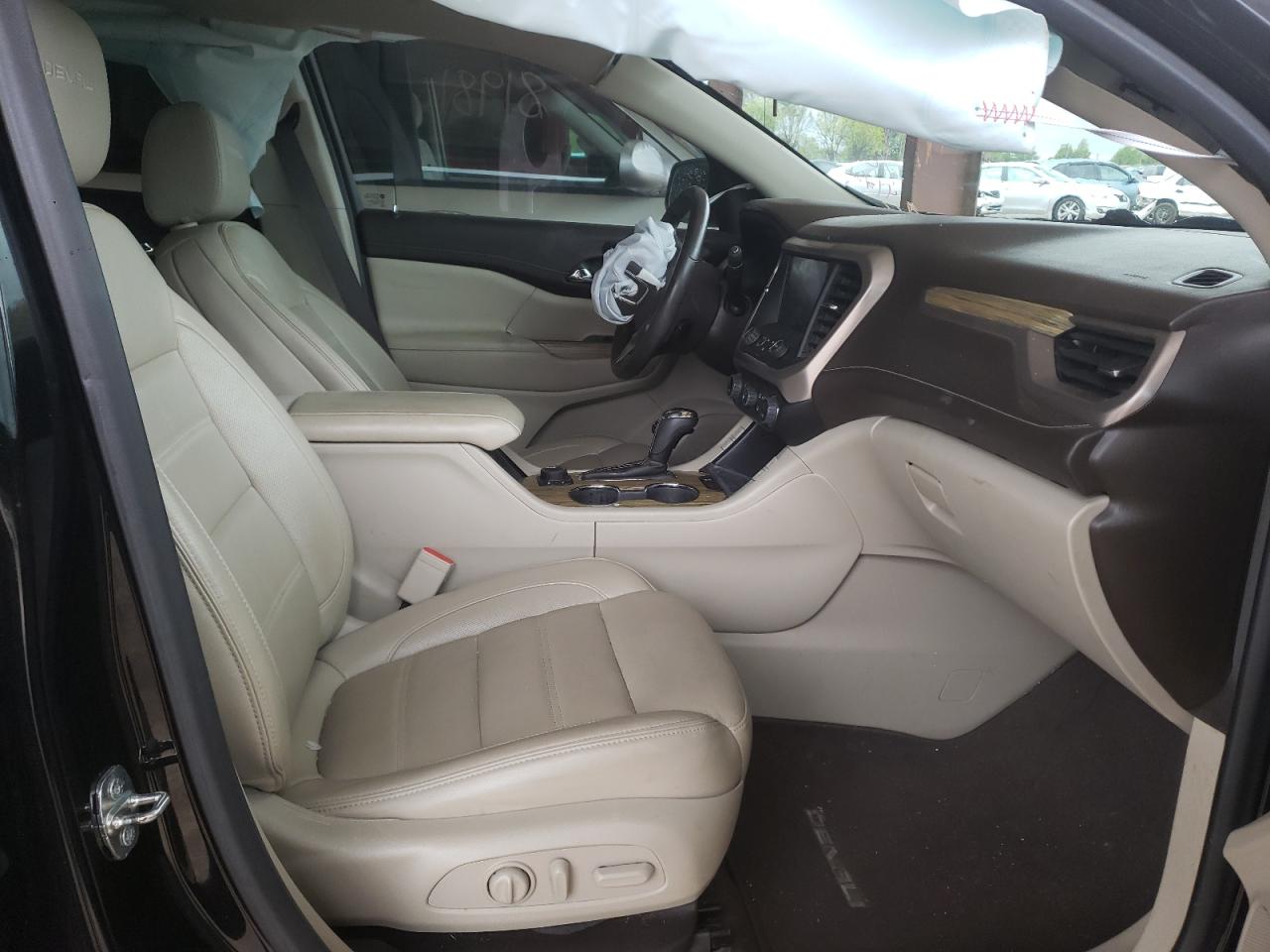 Photo 5 from auction – 2019 GMC ACADIA DEN with VIN 1GKKNPLS0KZ125499