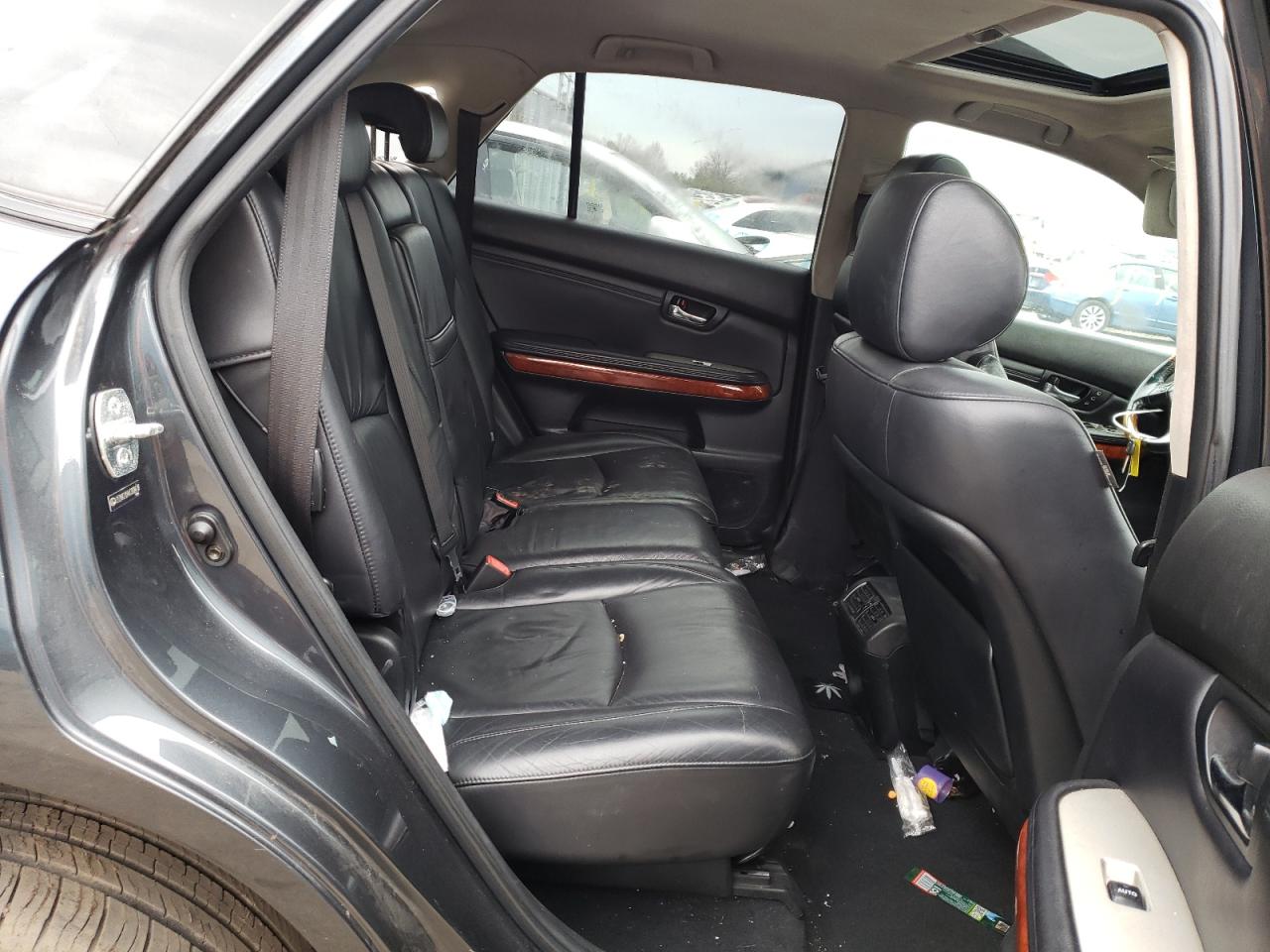 Photo 6 from auction – 2004 LEXUS RX 330 with VIN 2T2HA31U44C008418