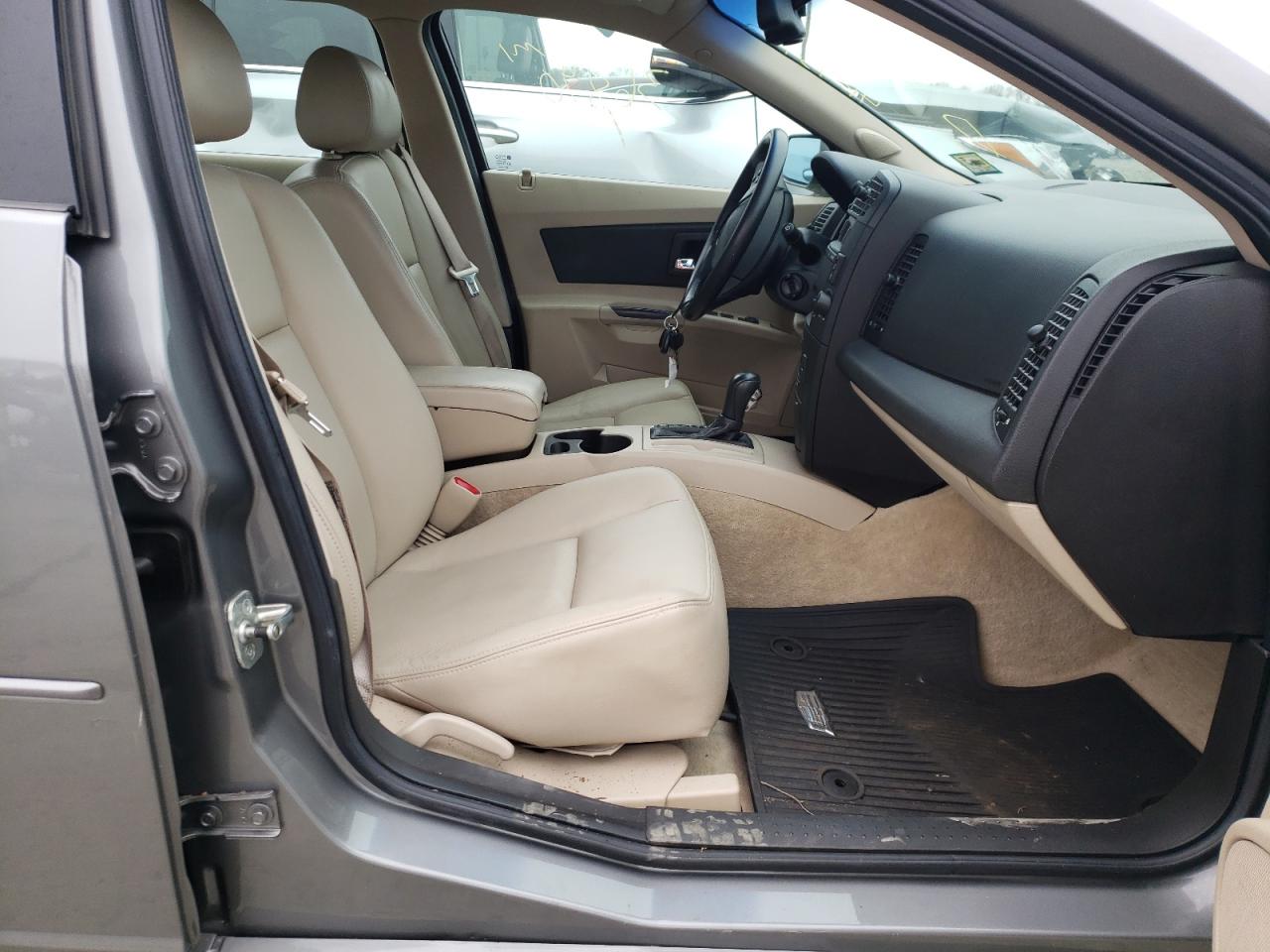 Photo 5 from auction – 2005 CADILLAC CTS HI FEA with VIN 1G6DP567950135261