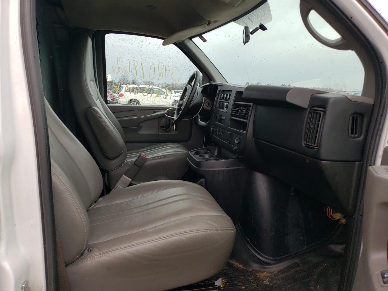 Photo 5 from auction – 2015 CHEVROLET EXPRESS G2 with VIN 1GCWGFFF3F1102982