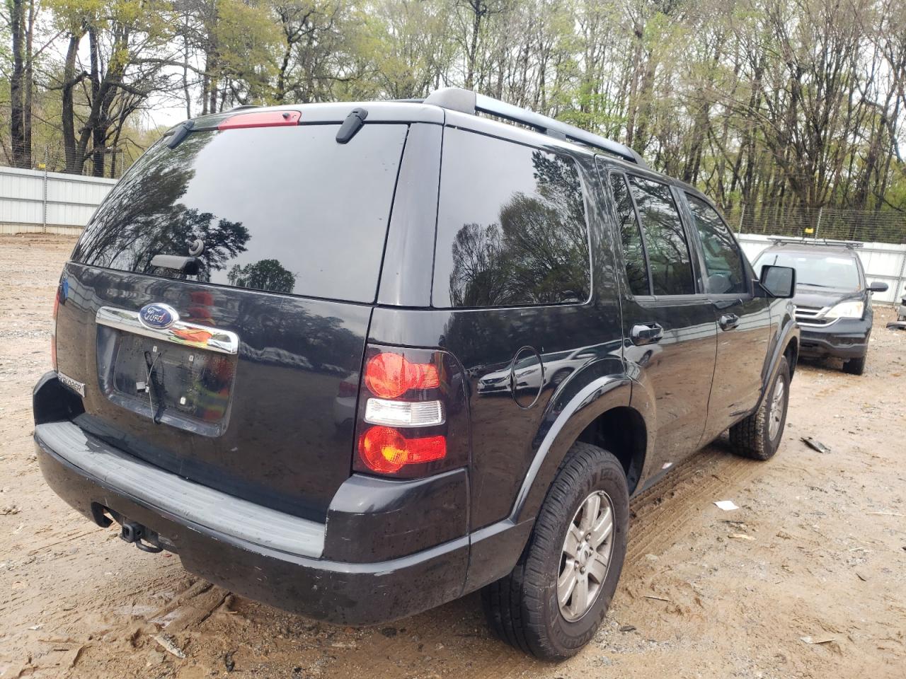 Photo 4 from auction – 2010 FORD EXPLORER X with VIN 1FMEU6DE6AUA10007