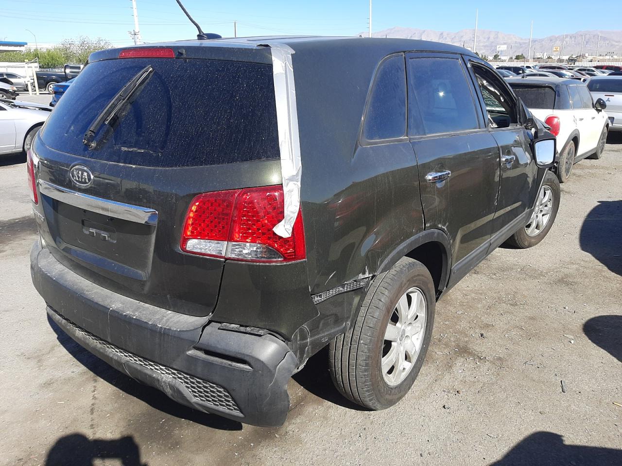 Photo 4 from auction – 2012 KIA SORENTO BA with VIN 5XYKT3A18CG302756