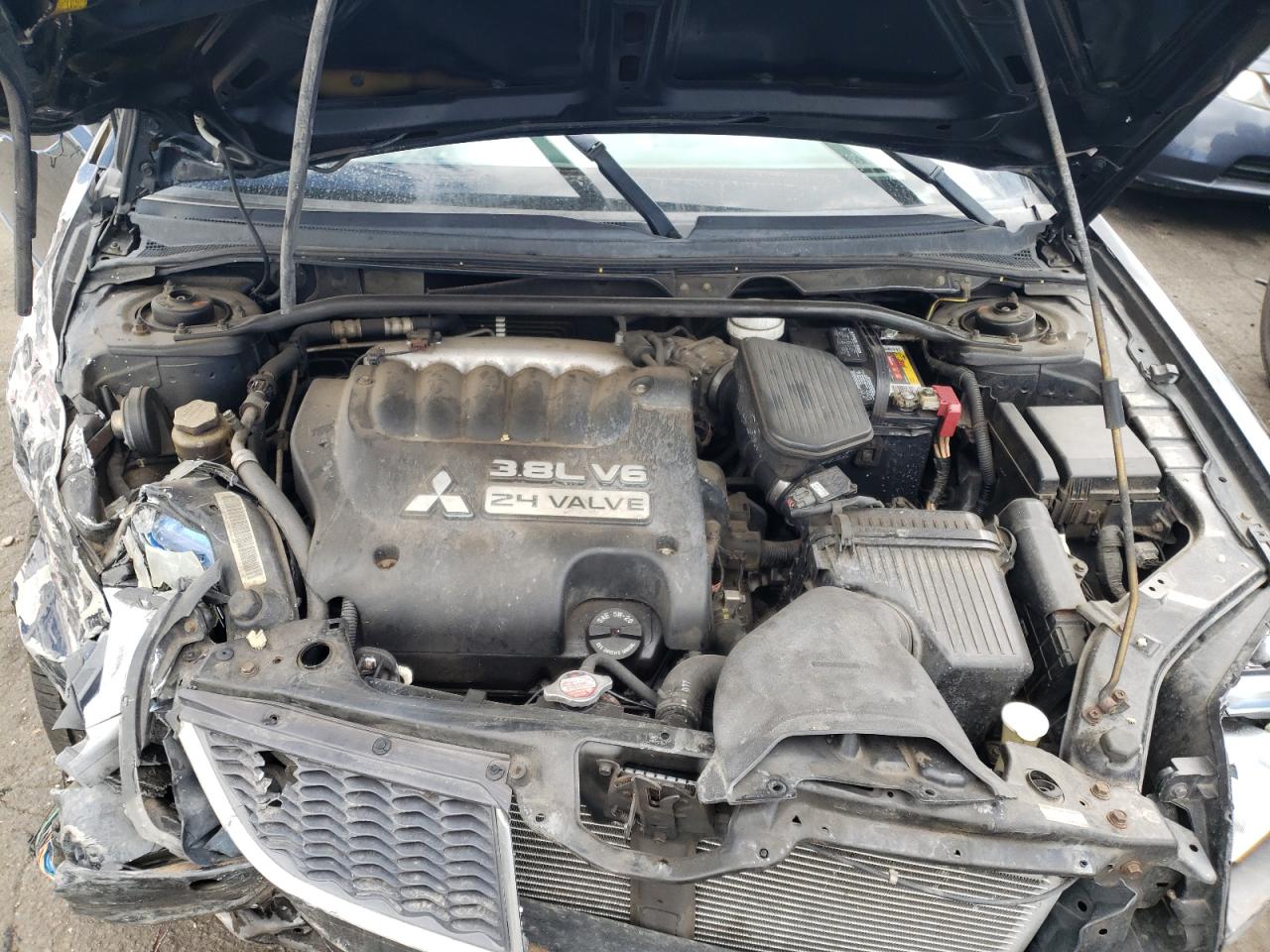 Photo 7 from auction – 2004 MITSUBISHI GALANT GTS with VIN 4A3AB76S34E154661