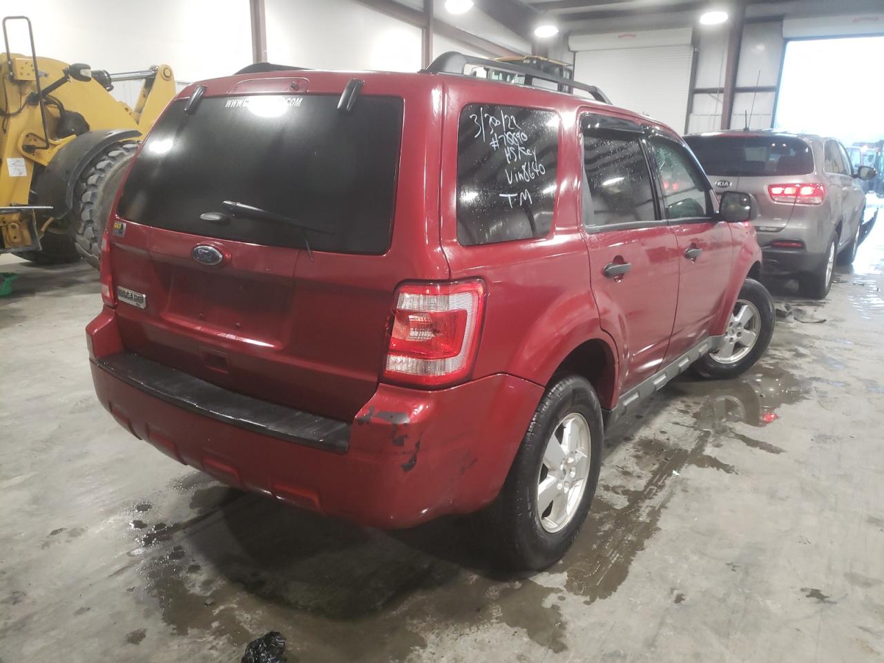 Photo 4 from auction – 2011 FORD ESCAPE XLT with VIN 1FMCU9D77BKC38640