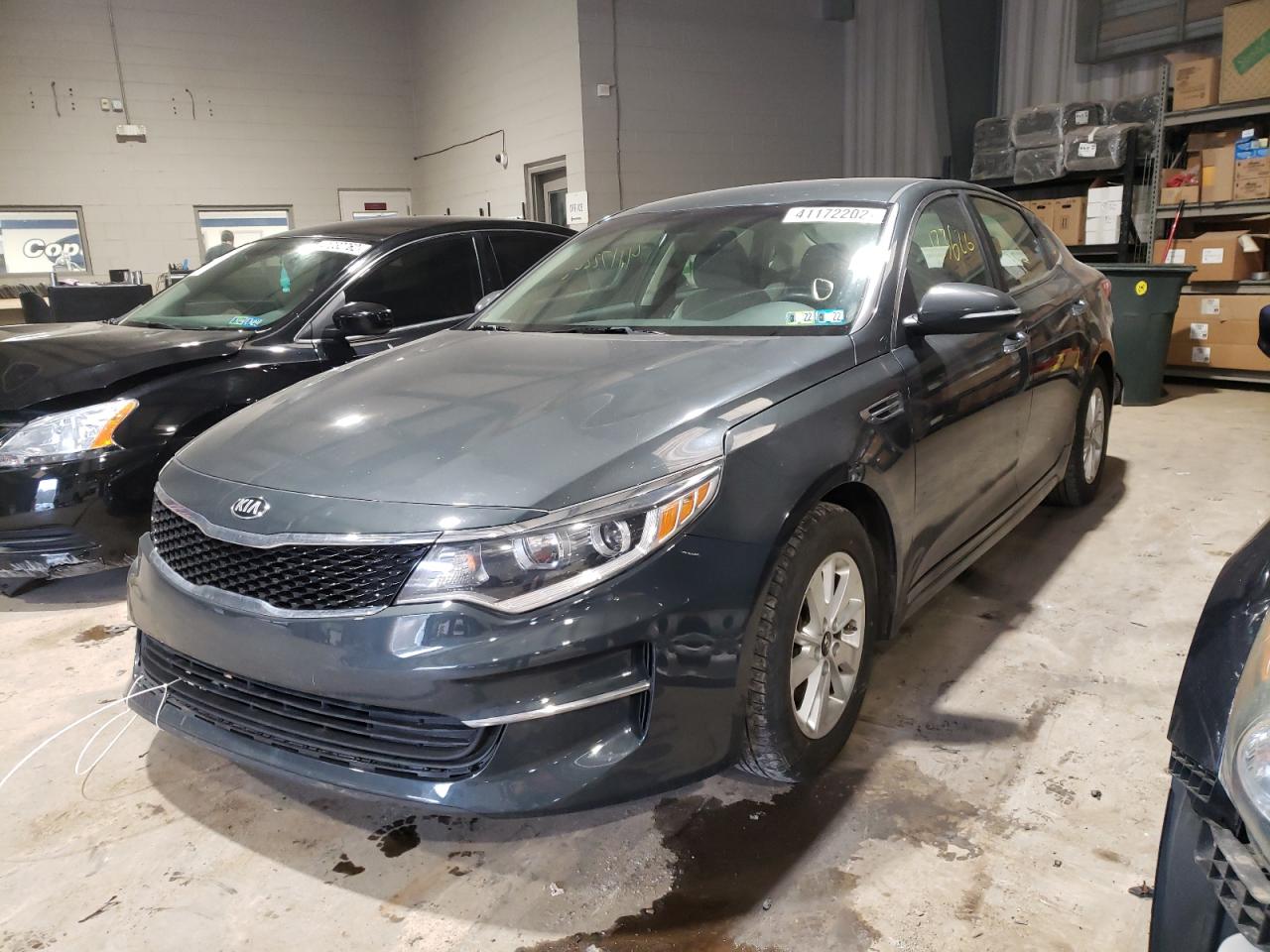 Photo 2 from auction – 2016 KIA OPTIMA LX with VIN 5XXGT4L33GG003969