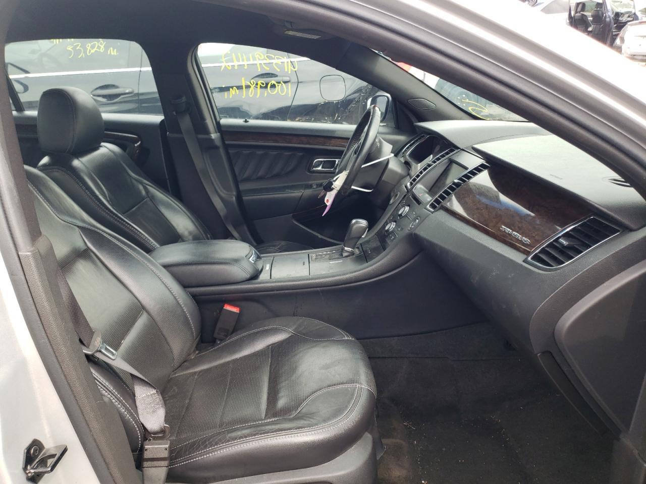 Photo 5 from auction – 2013 FORD TAURUS LIM with VIN 1FAHP2F89DG106182