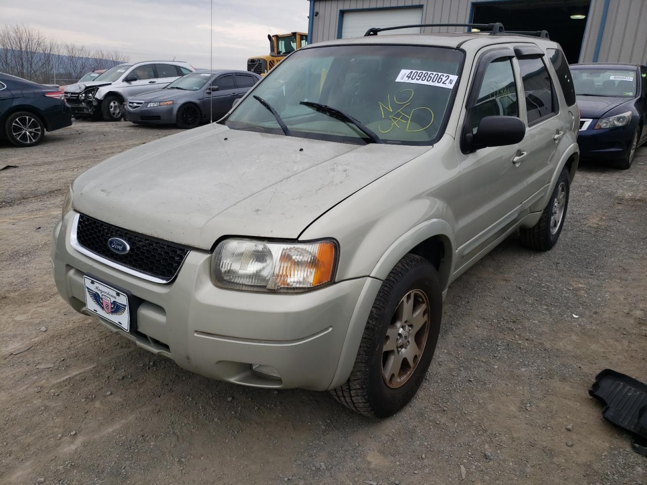 Photo 2 from auction – 2004 FORD ESCAPE LIM with VIN 1FMCU94134KB08322