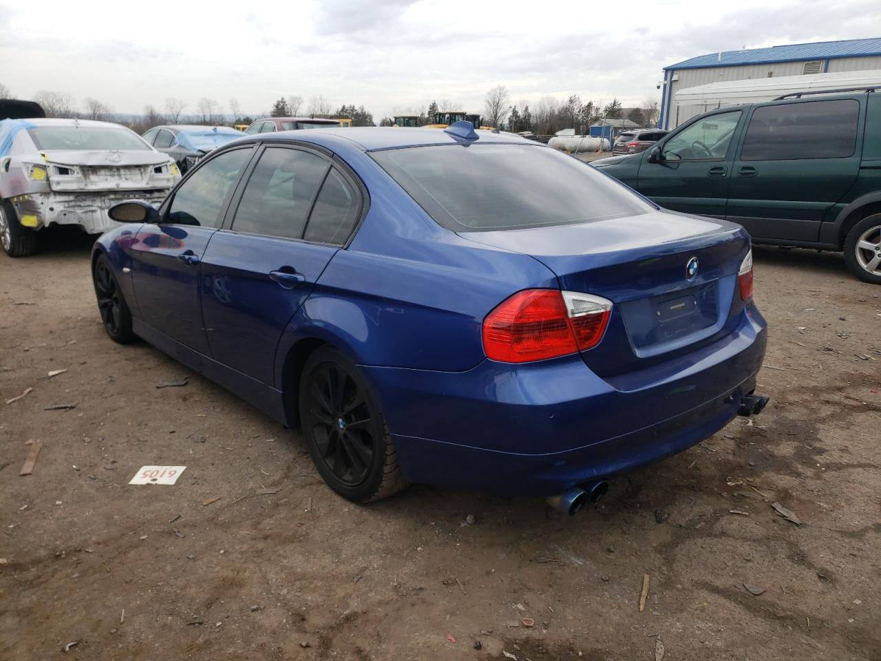 Photo 3 from auction – 2008 BMW 328 I with VIN WBAVA37508NL54702